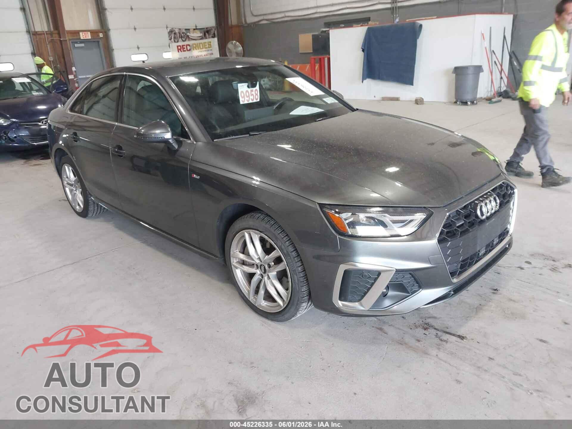 AUDI A4 2021 - WAUDAAF46MN004560