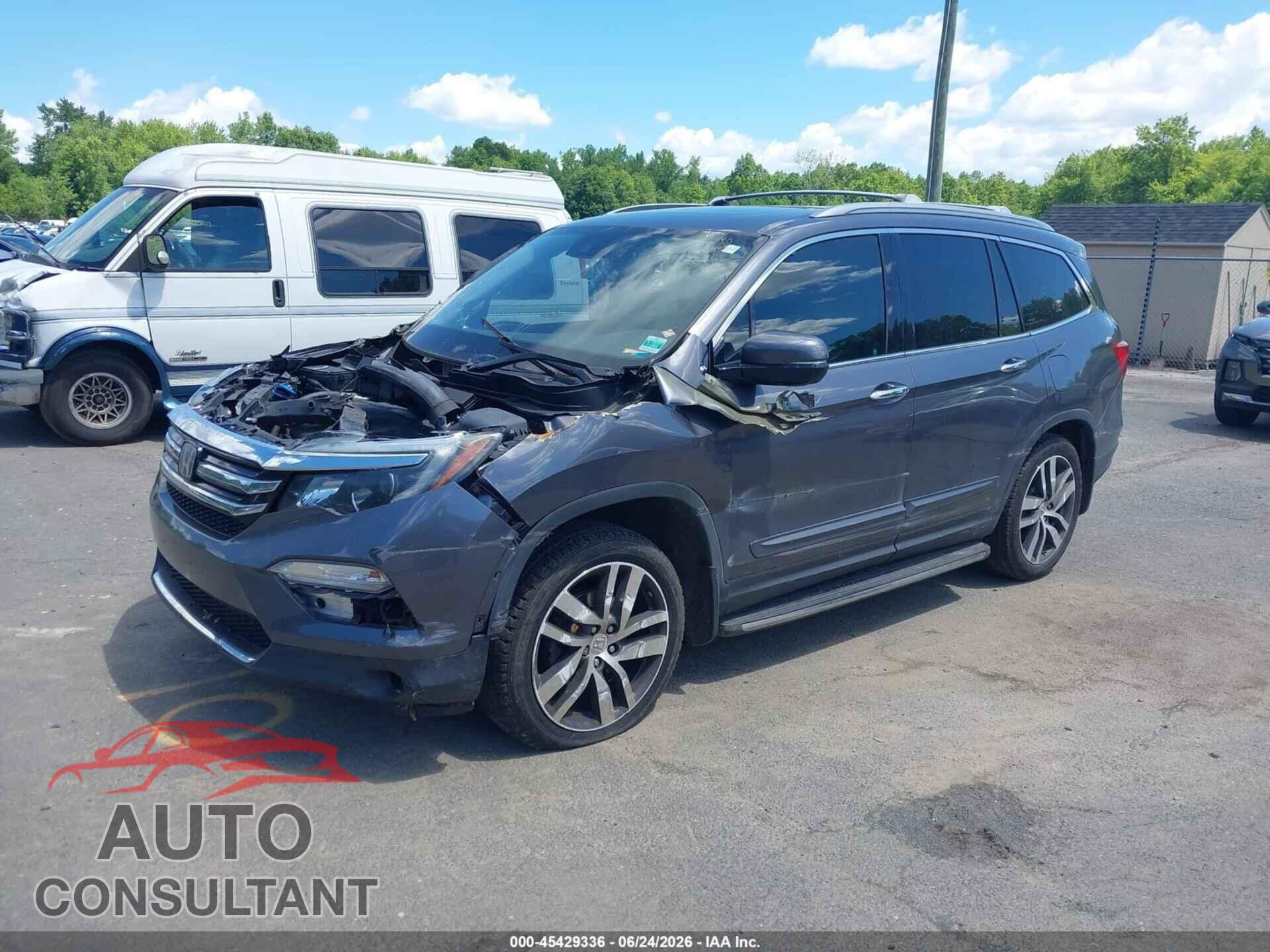 HONDA PILOT 2017 - 5FNYF6H93HB043316