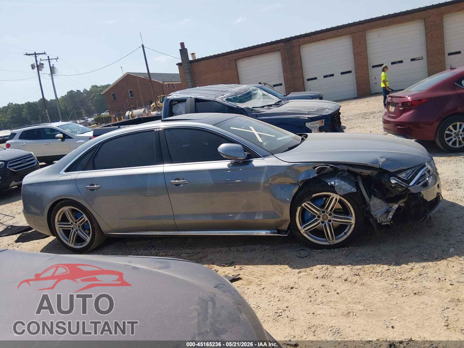 AUDI A8 L 2013 - WAURGAFD2DN025510