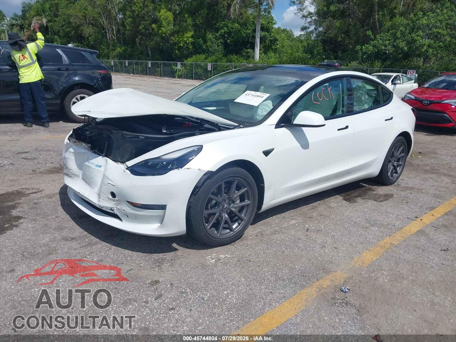 TESLA MODEL 3 2021 - 5YJ3E1EB2MF046838