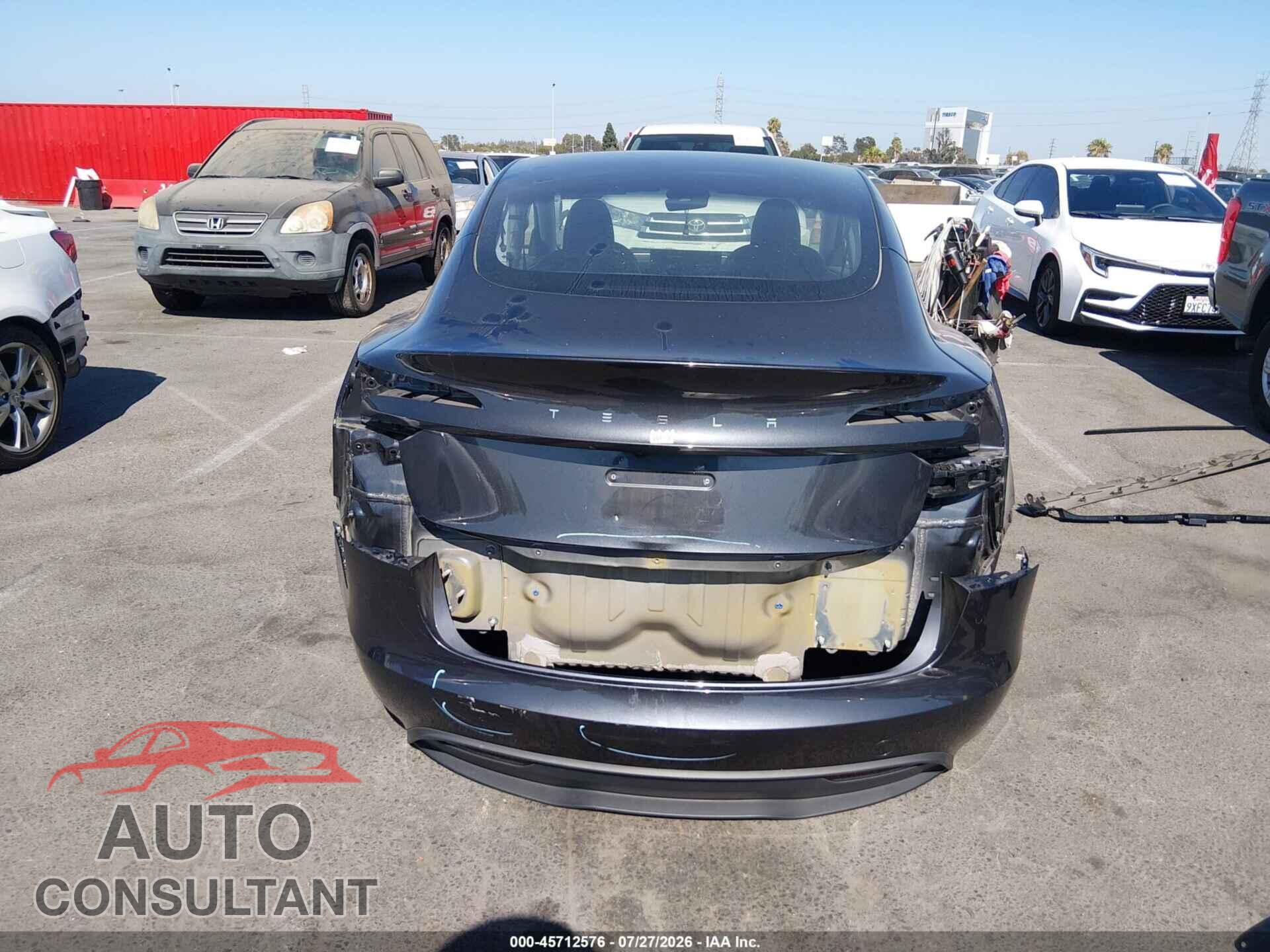 TESLA MODEL 3 2024 - 5YJ3E1EA2RF742968