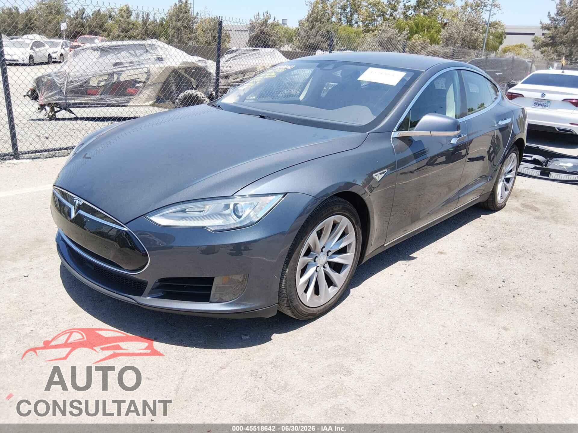 TESLA MODEL S 2016 - 5YJSA1E19GF135681