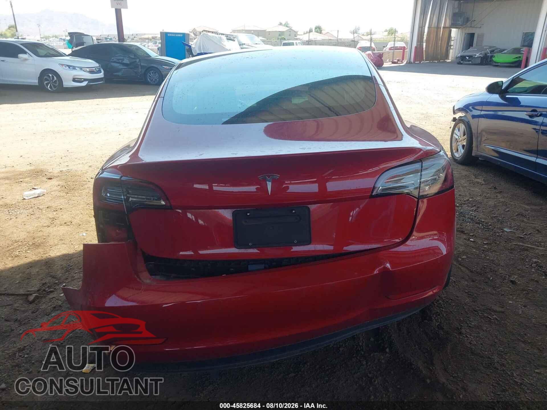 TESLA MODEL 3 2019 - 5YJ3E1EAXKF402182