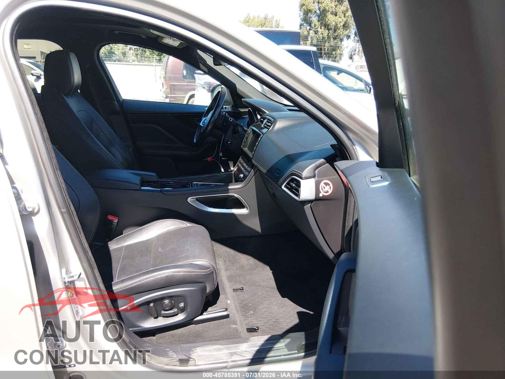JAGUAR F-PACE 2017 - SADCL2BV7HA489984