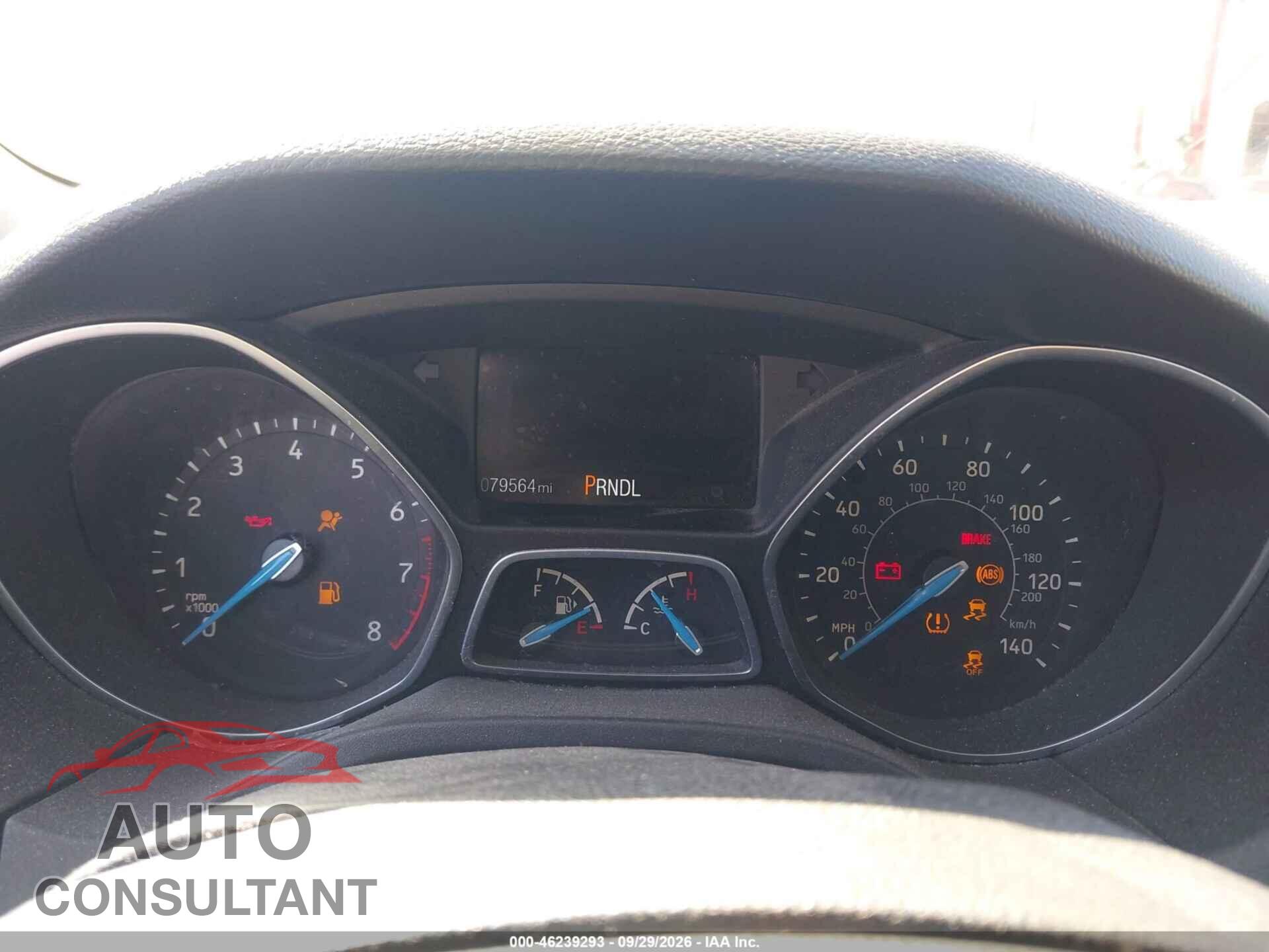 FORD FOCUS 2018 - 1FADP3E26JL323077