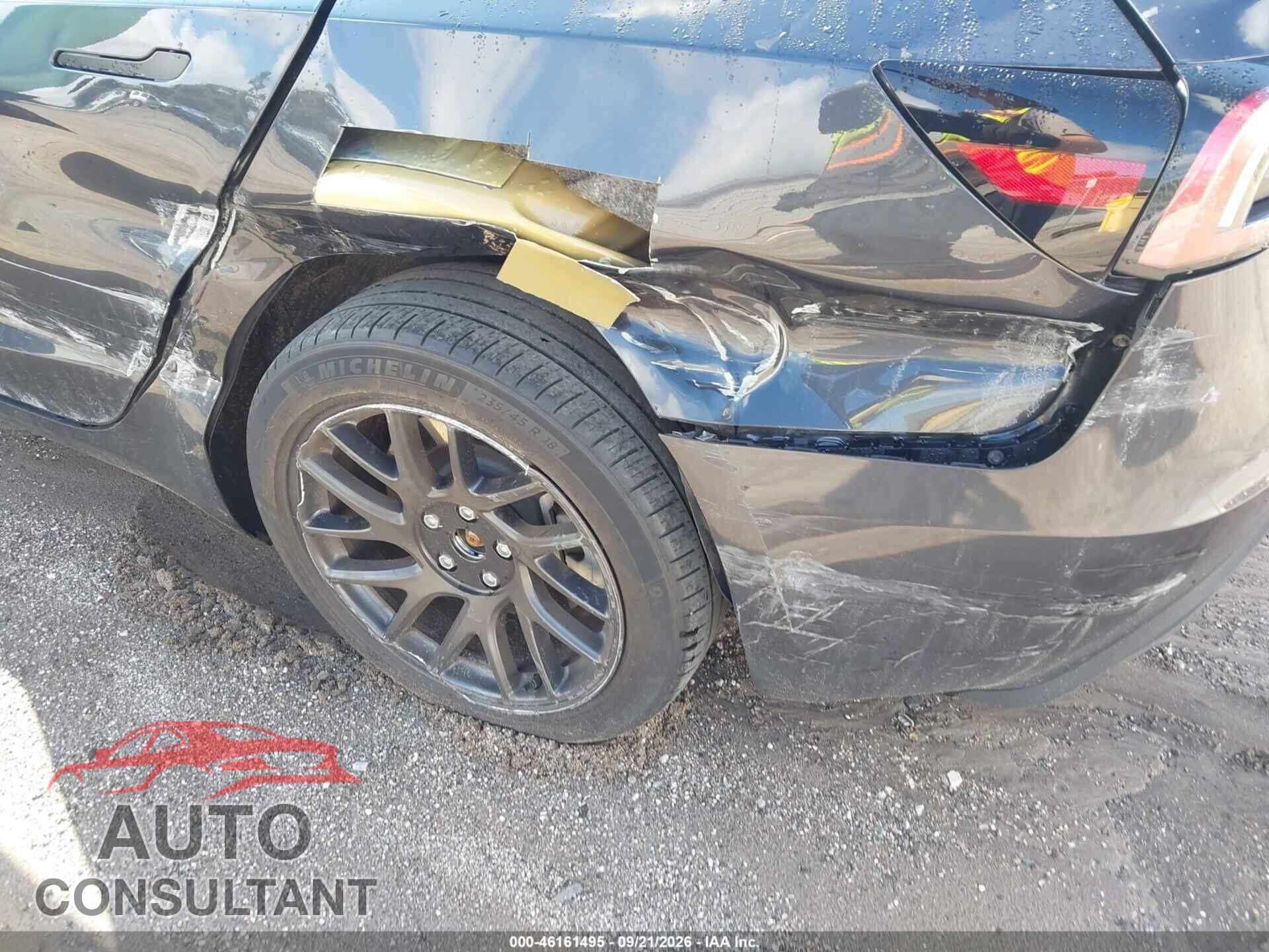TESLA MODEL 3 2024 - 5YJ3E1EA7RF833685