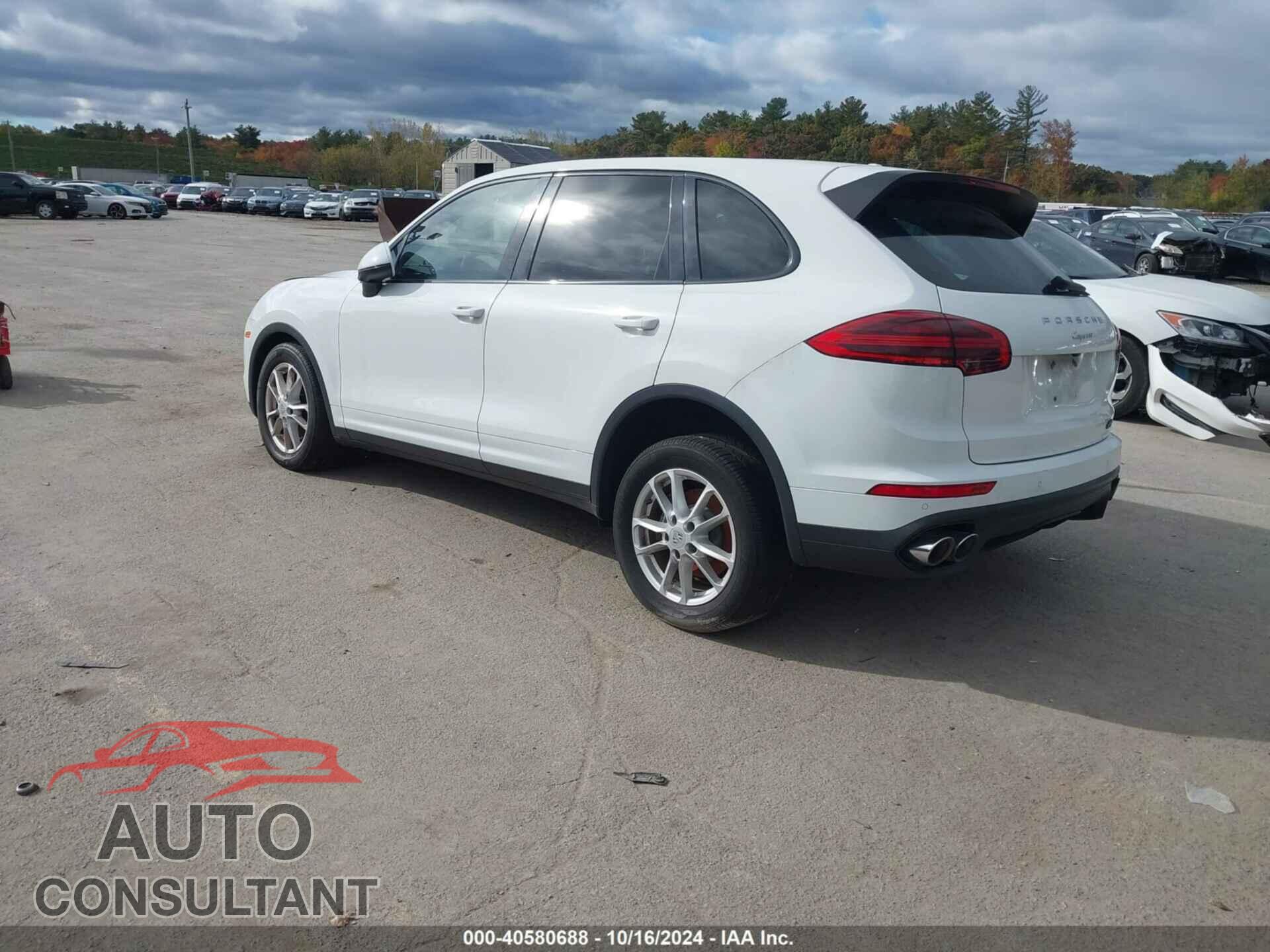 PORSCHE CAYENNE 2016 - WP1AA2A28GKA14819