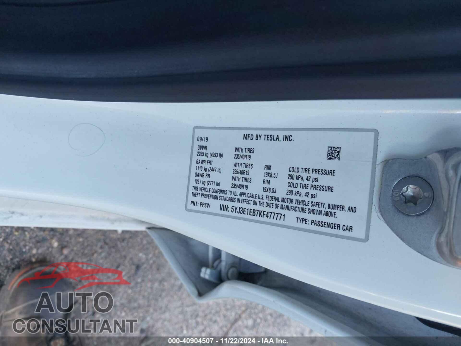 TESLA MODEL 3 2019 - 5YJ3E1EB7KF477771
