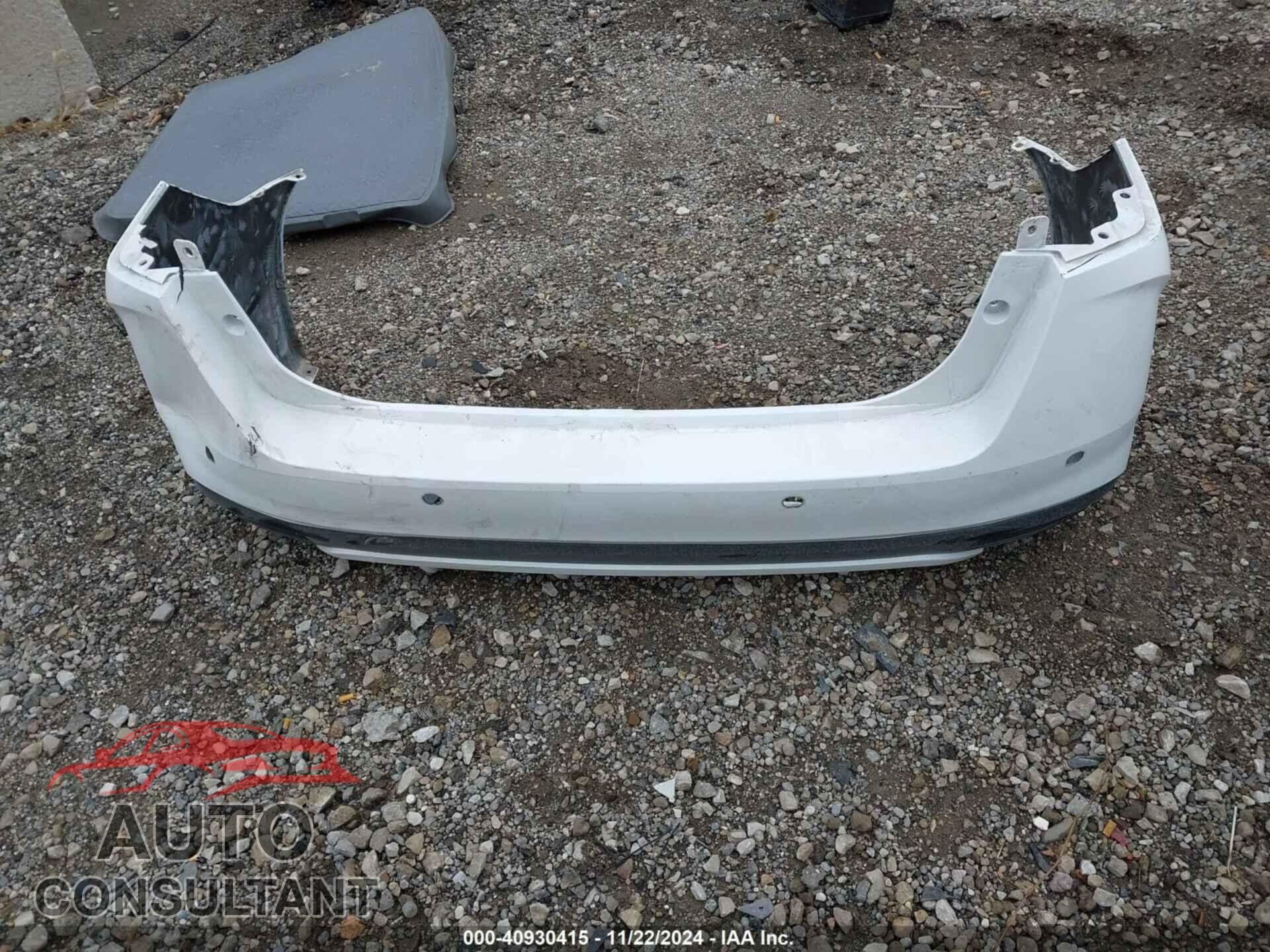 NISSAN VERSA 2021 - 3N1CN8DV6ML856465