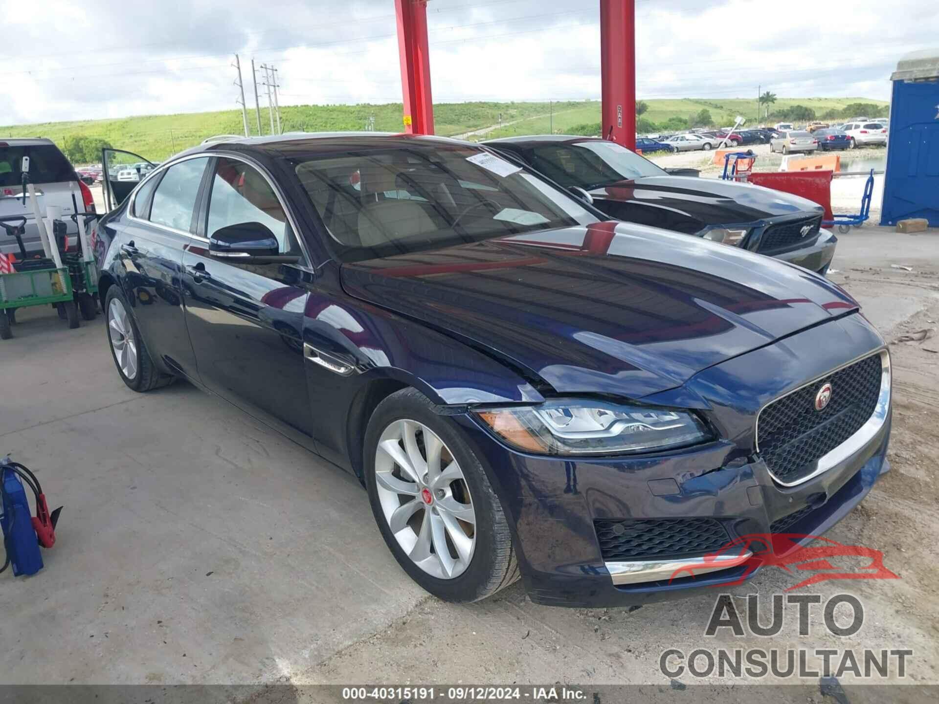 JAGUAR XF 2018 - SAJBD4FX9JCY55449