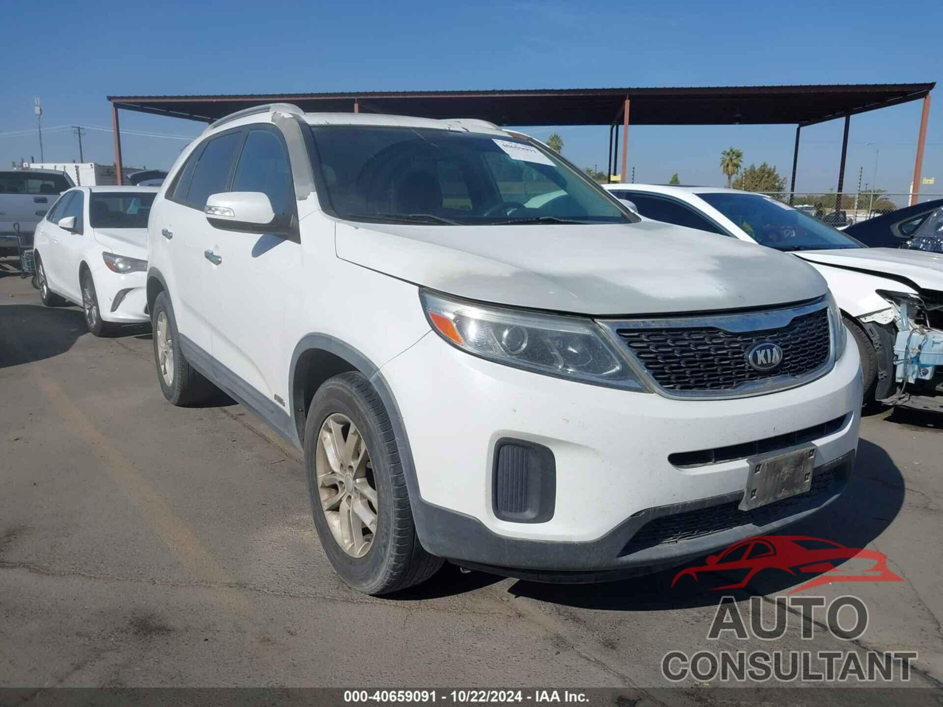 KIA SORENTO 2015 - 5XYKTDA70FG605321