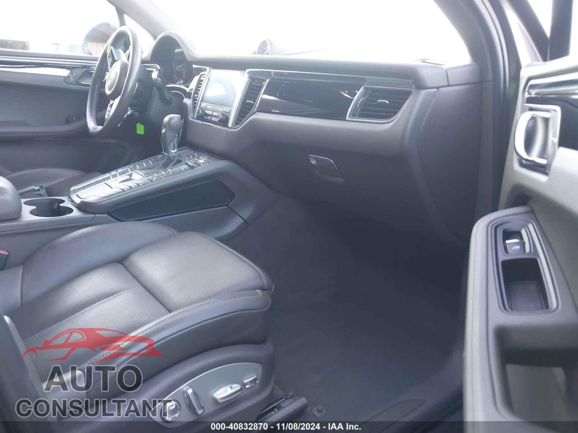 PORSCHE MACAN 2018 - WP1AA2A58JLB23020