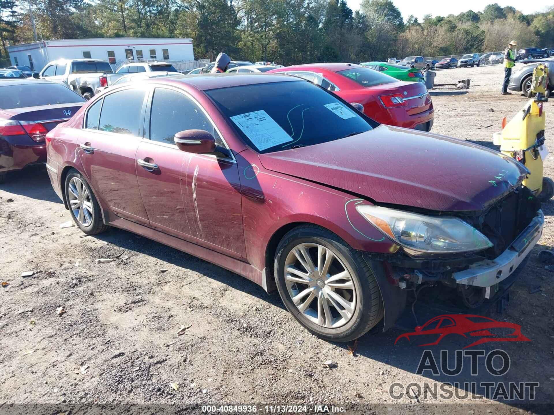 HYUNDAI GENESIS 2013 - KMHGC4DDXDU221044