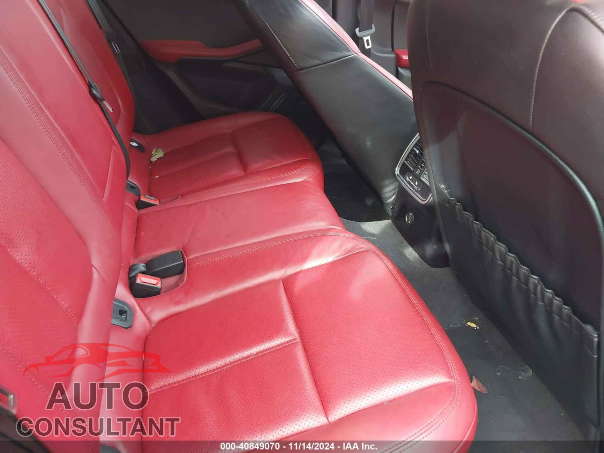 PORSCHE MACAN 2017 - WP1AA2A59HLB09217