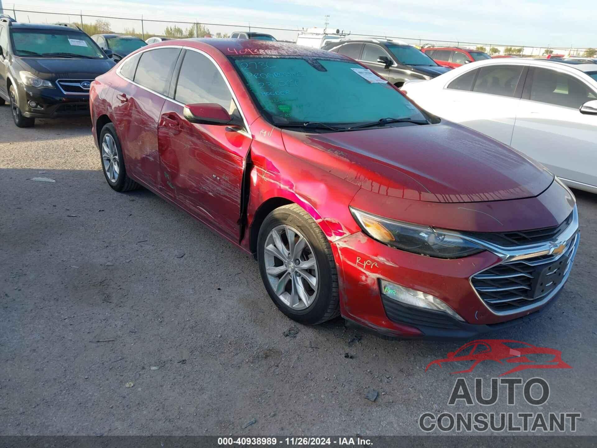 CHEVROLET MALIBU 2019 - 1G1ZD5STXKF117075
