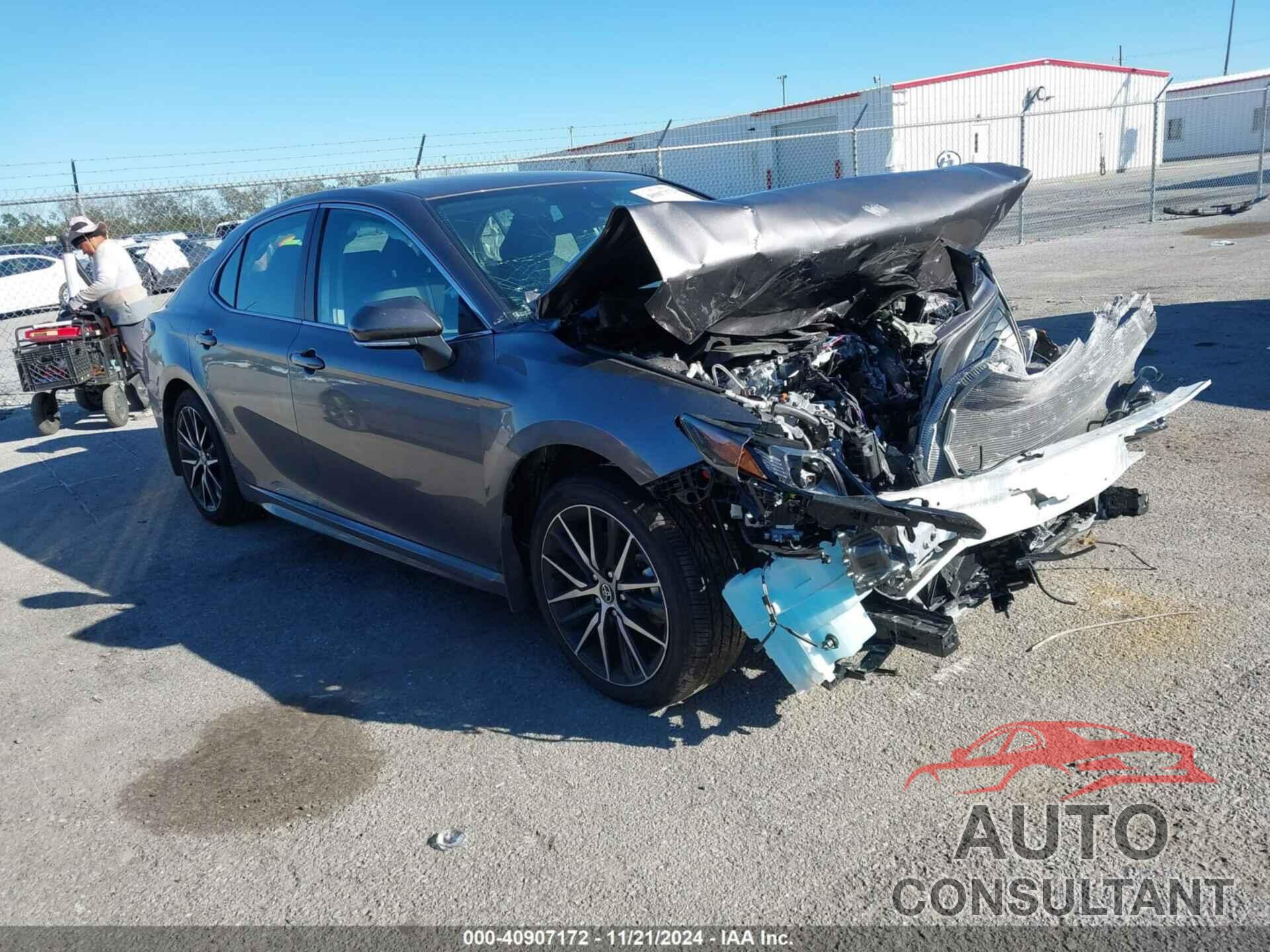 TOYOTA CAMRY 2024 - 4T1G11AK3RU217609