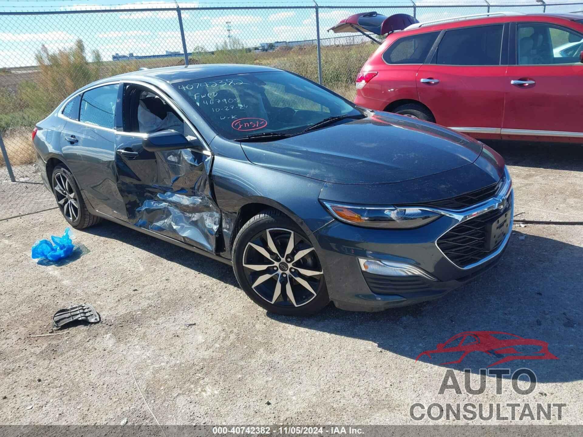 CHEVROLET MALIBU 2021 - 1G1ZD5ST4MF071181