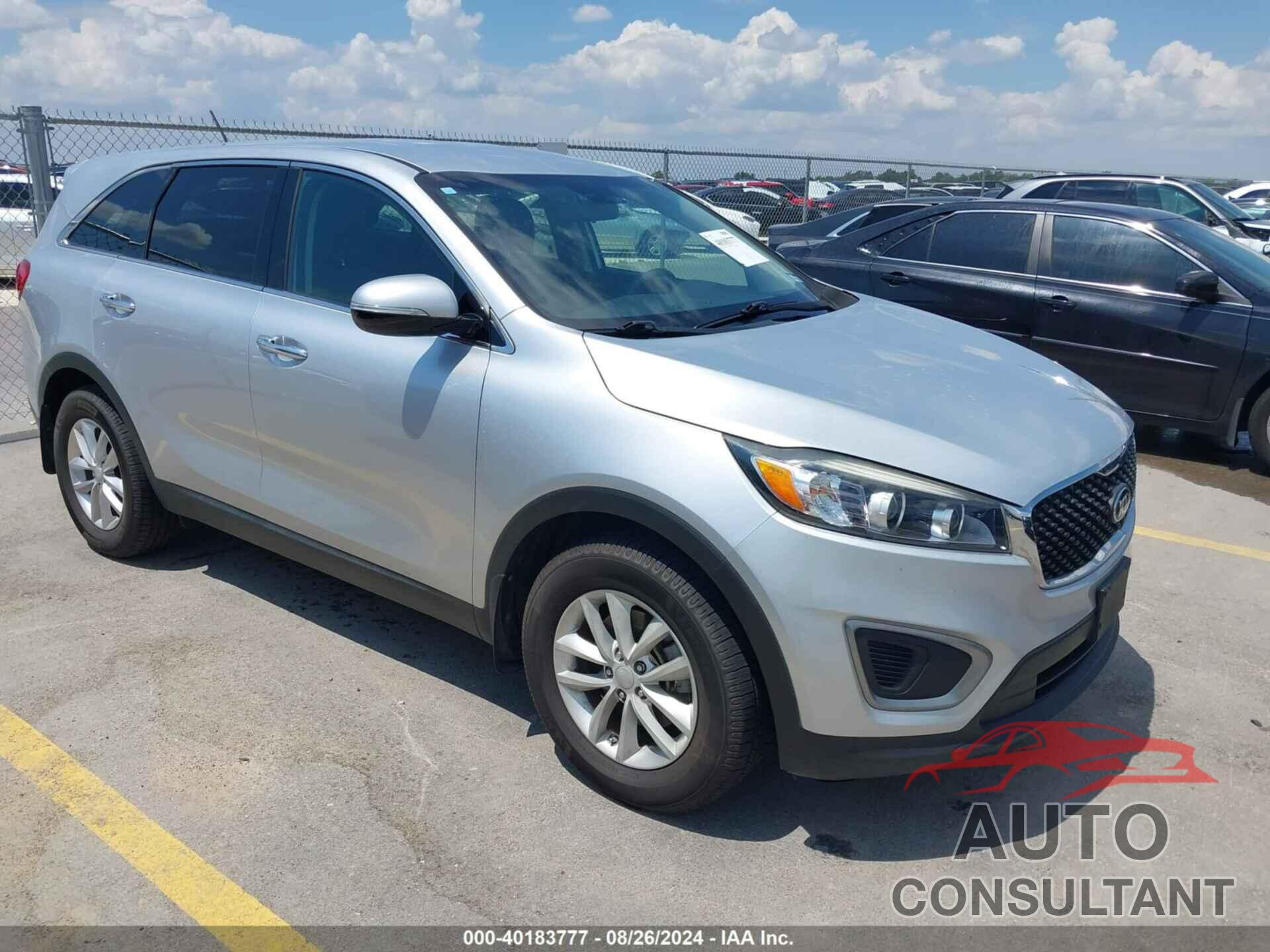 KIA SORENTO 2017 - 5XYPG4A38HG222429