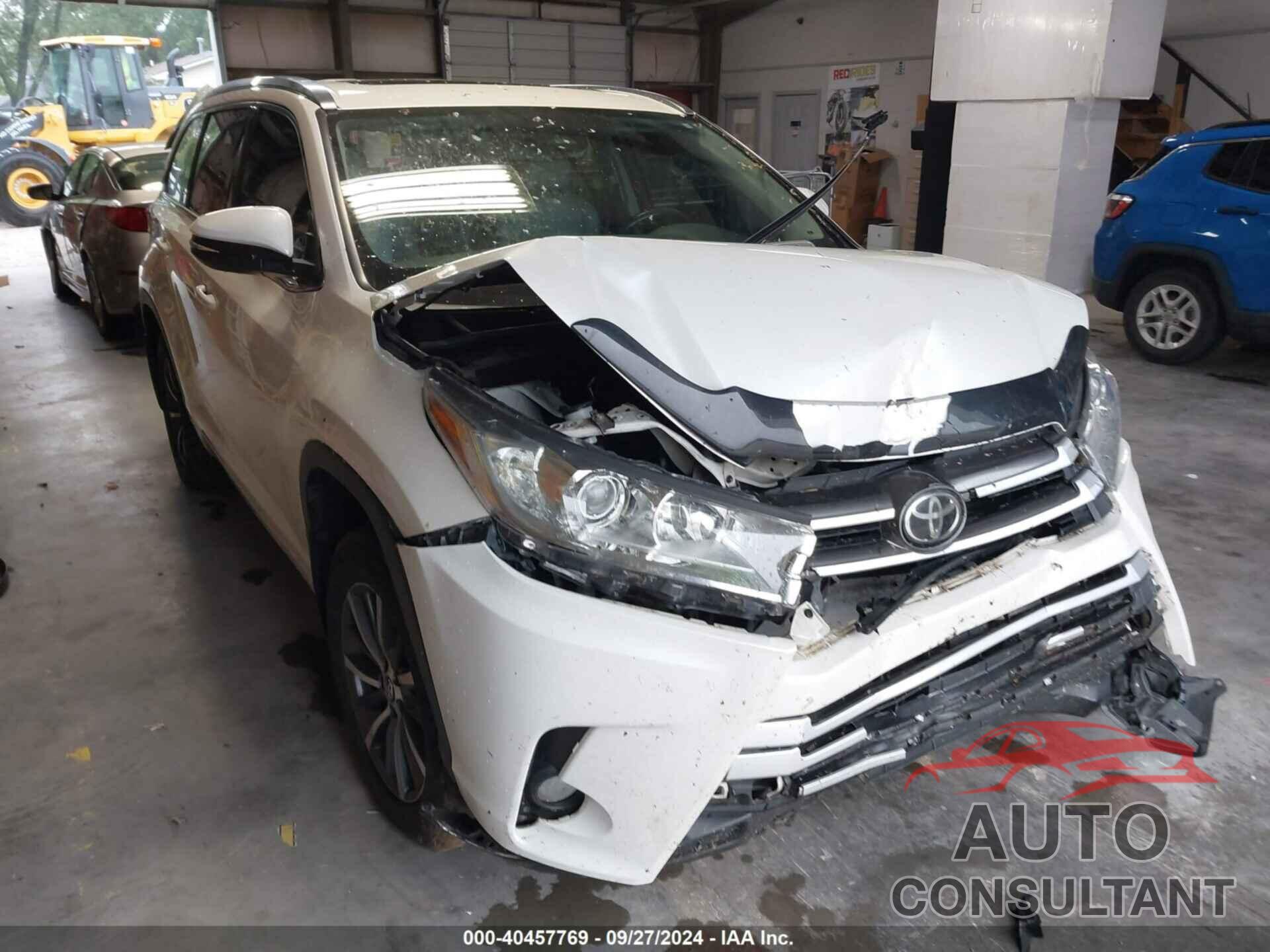 TOYOTA HIGHLANDER 2017 - 5TDJZRFH3HS515269