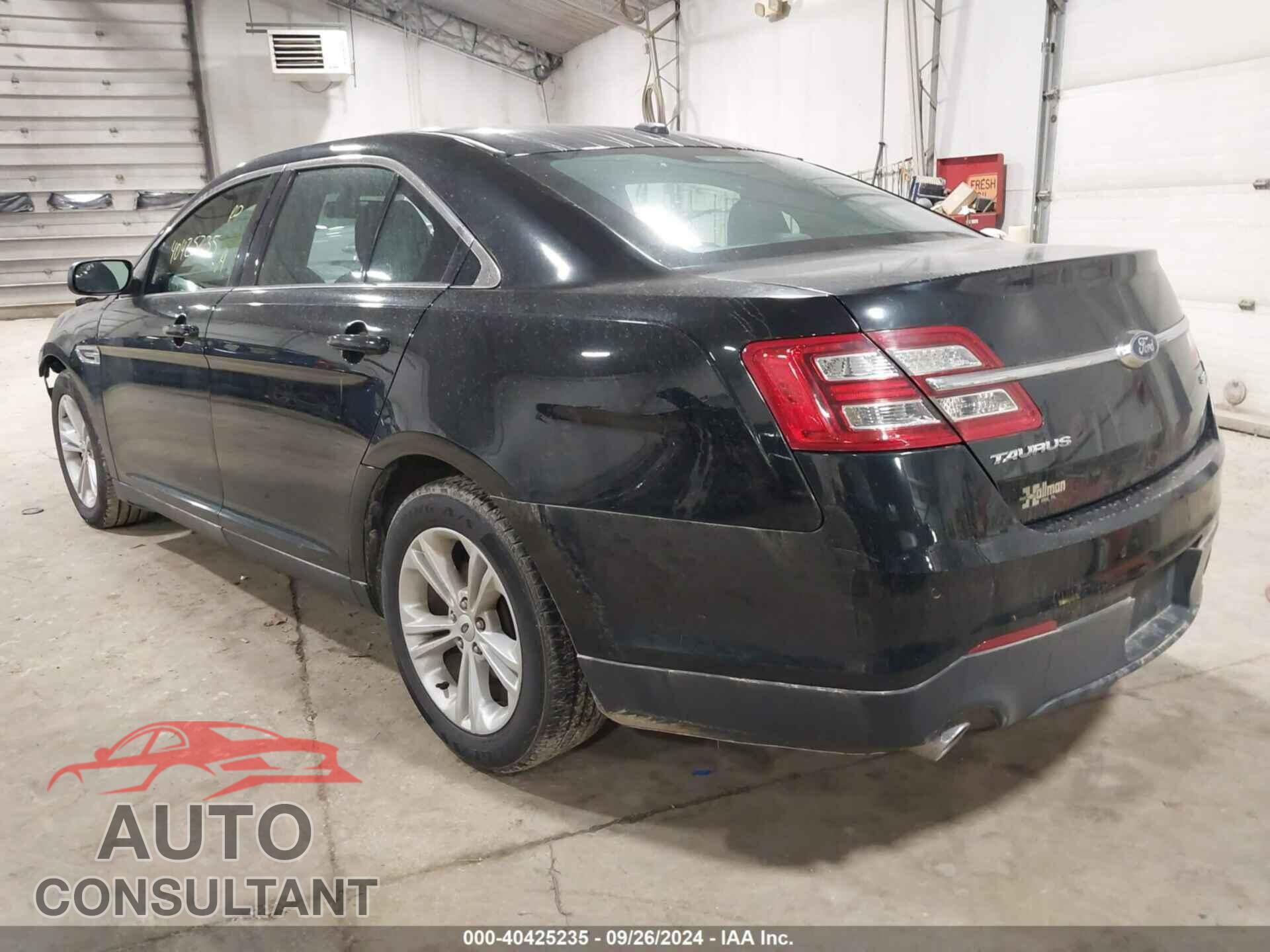 FORD TAURUS 2016 - 1FAHP2E85GG131358