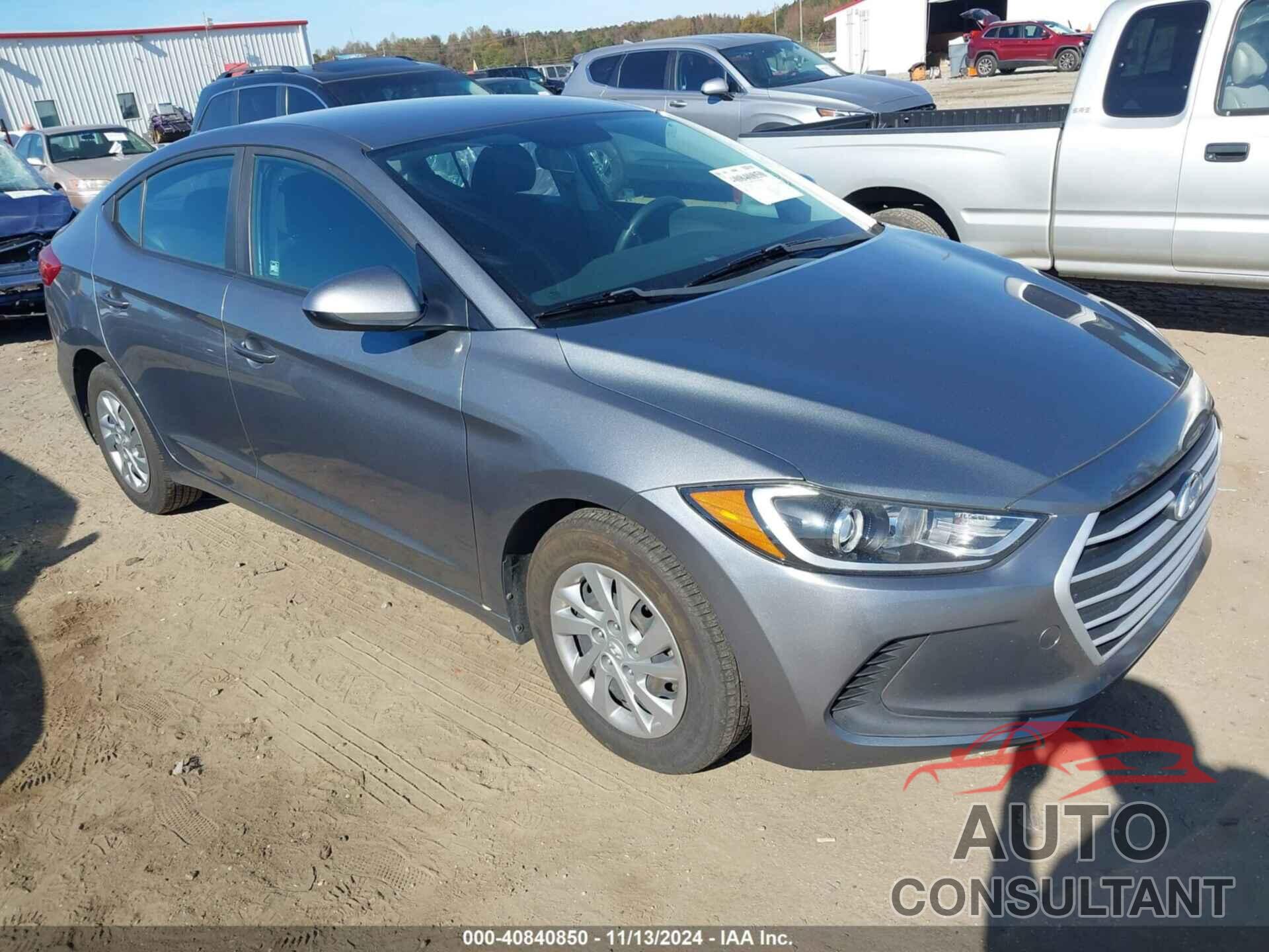 HYUNDAI ELANTRA 2018 - KMHD74LF5JU523671