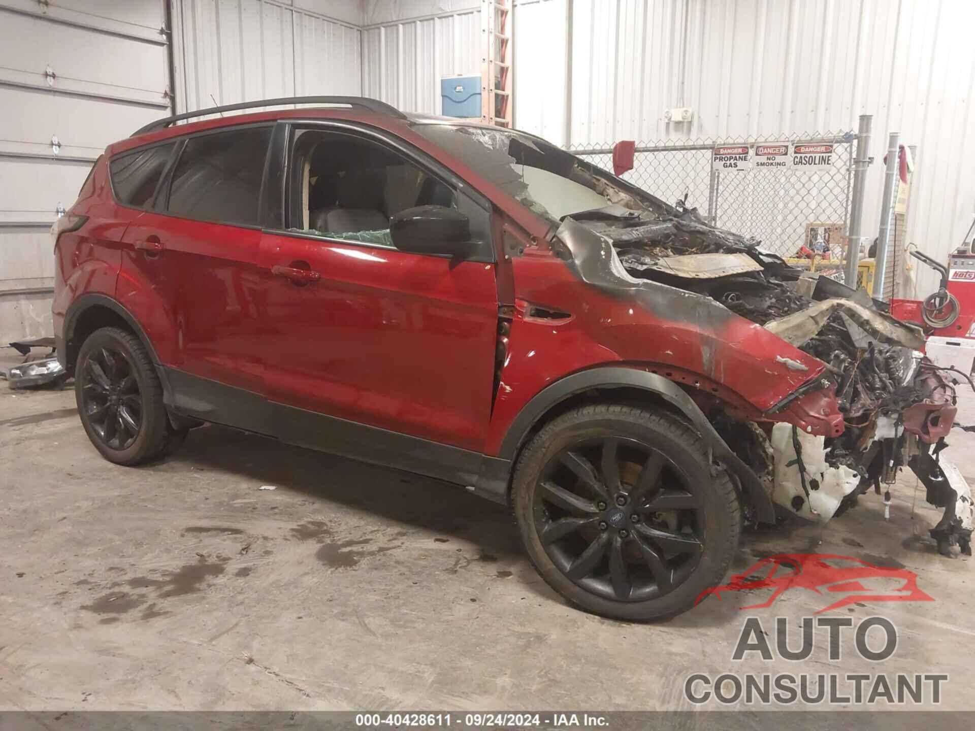 FORD ESCAPE 2018 - 1FMCU9GDXJUD50496