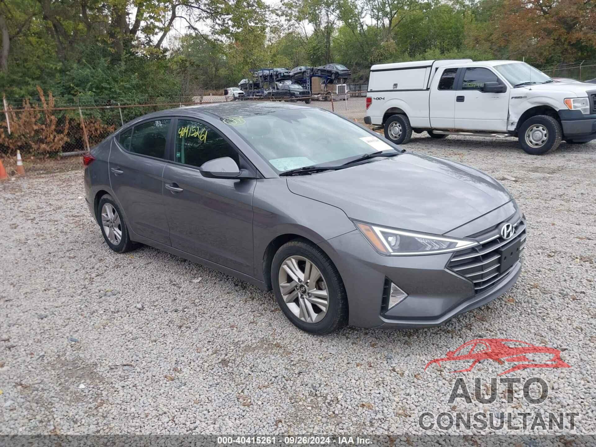 HYUNDAI ELANTRA 2019 - 5NPD84LF3KH405891