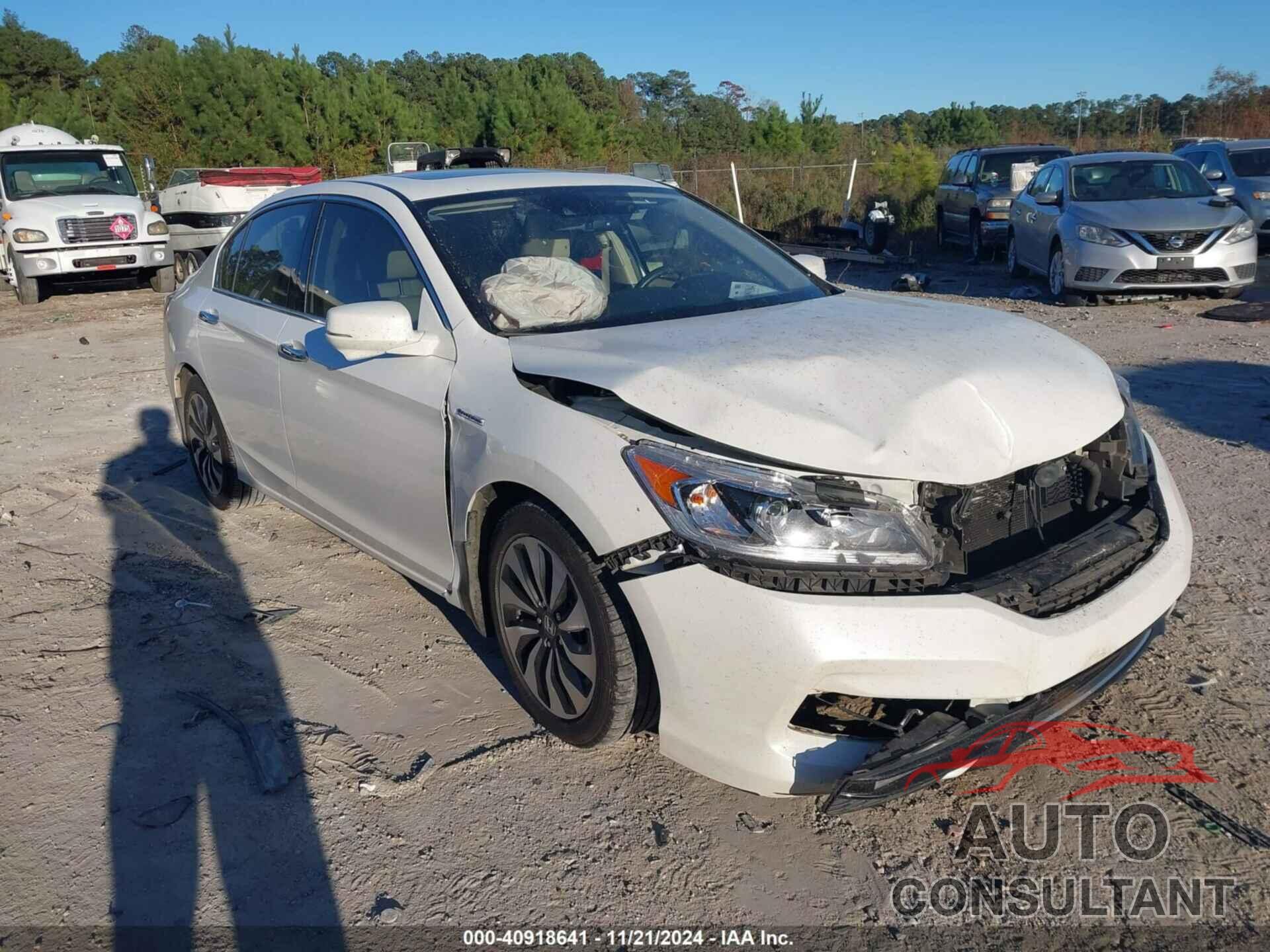 HONDA ACCORD HYBRID 2017 - JHMCR6F53HC005422