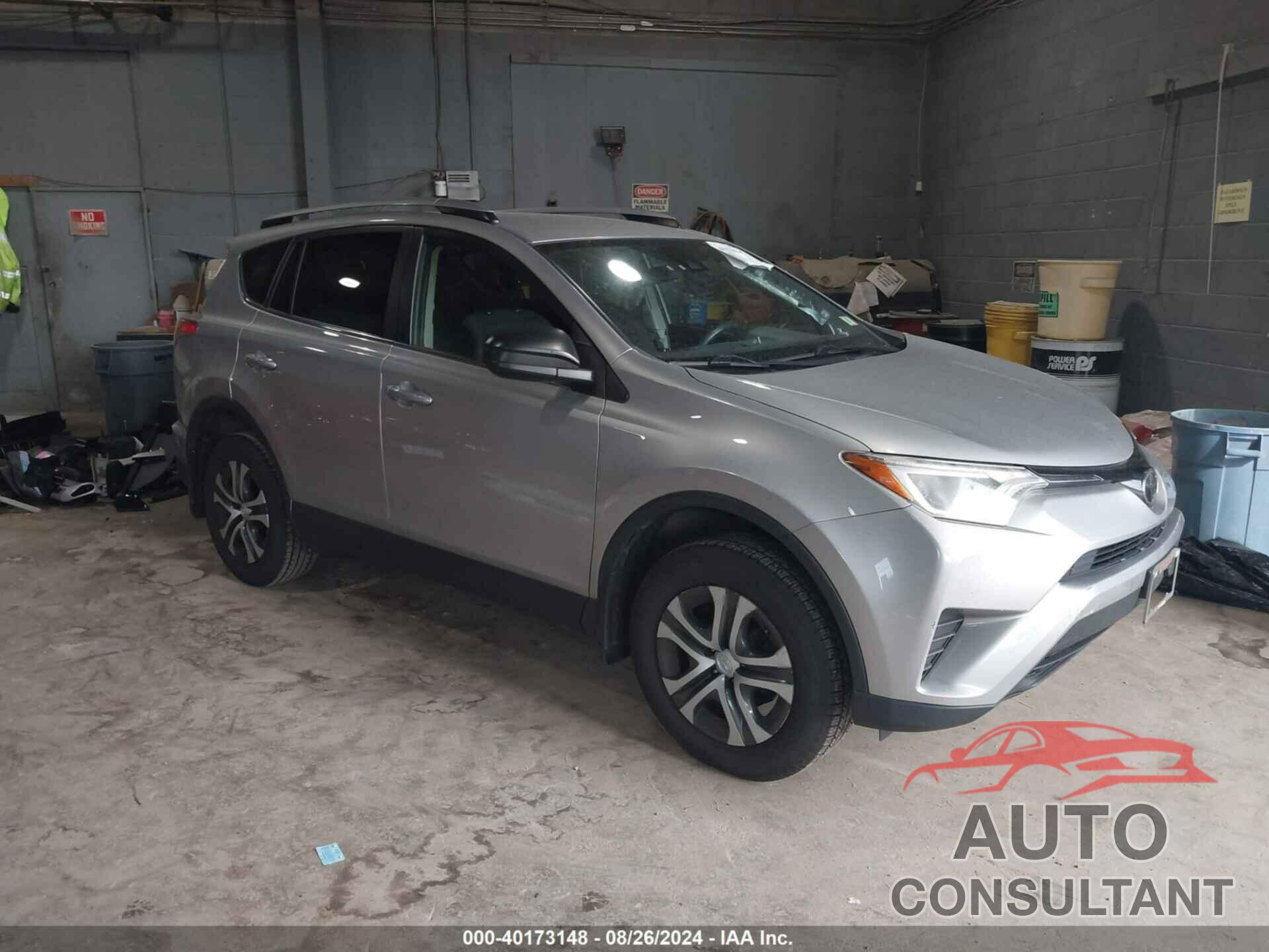 TOYOTA RAV4 2018 - JTMBFREV6JJ199521