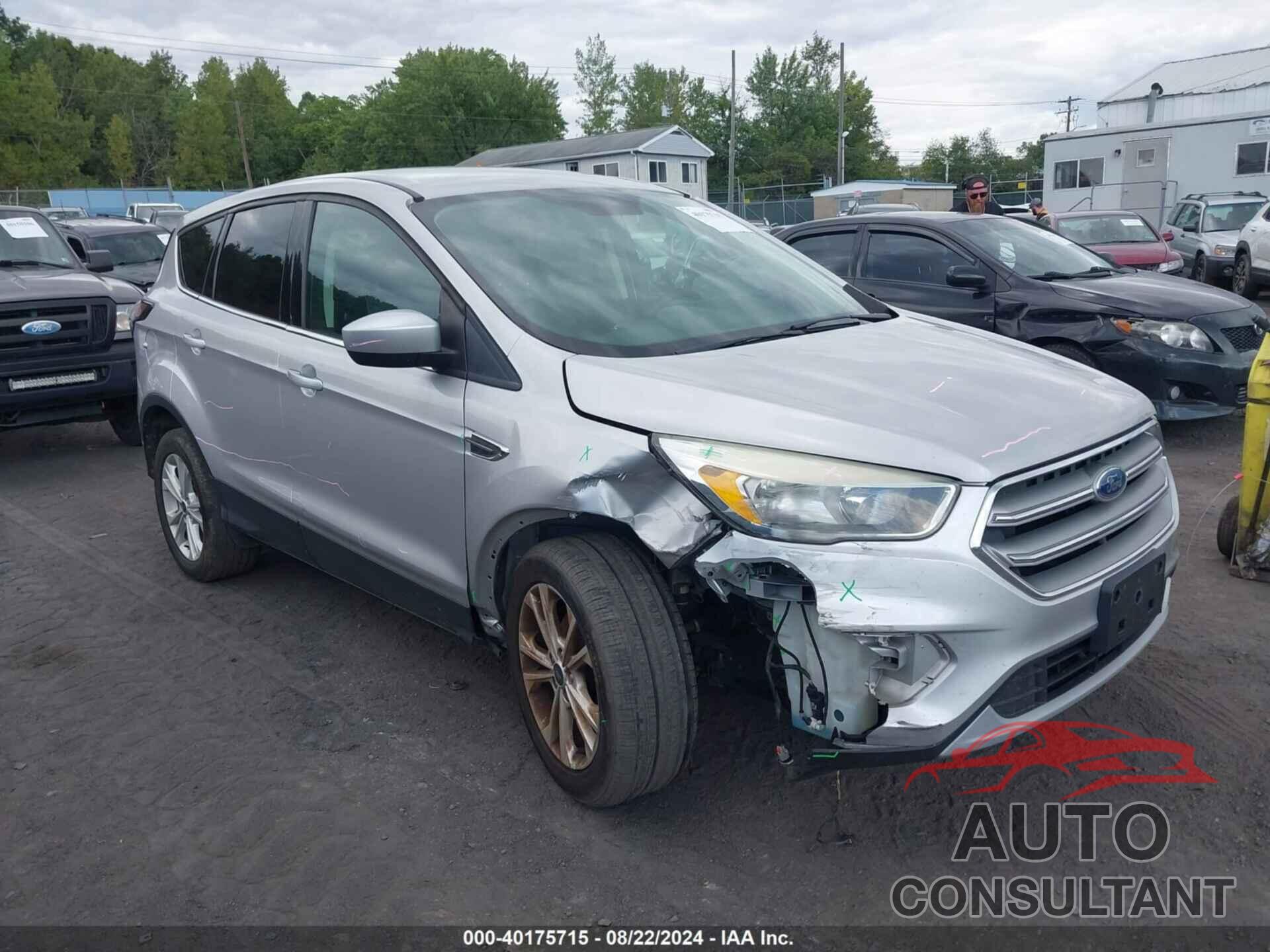 FORD ESCAPE 2017 - 1FMCU0GD1HUA25029