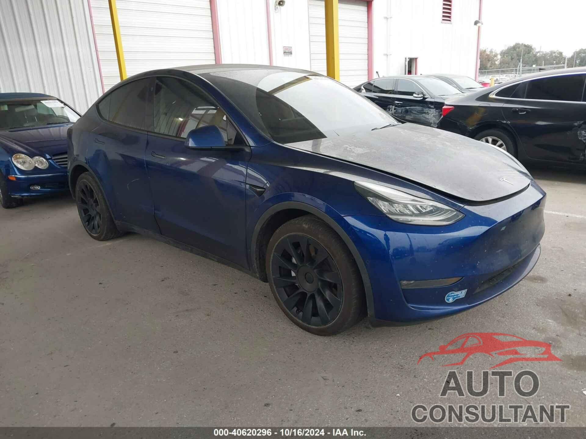 TESLA MODEL Y 2021 - 5YJYGDEE2MF070732