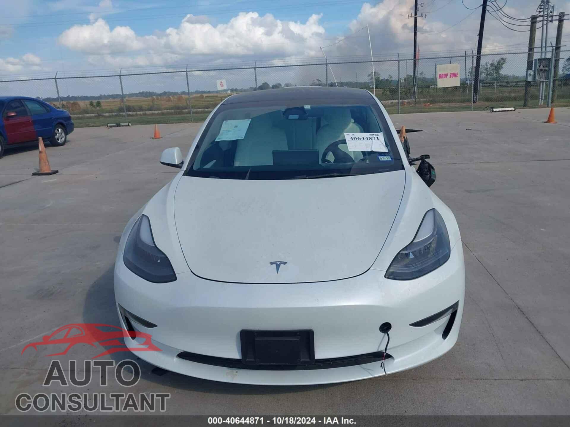 TESLA MODEL 3 2023 - 5YJ3E1EA3PF584900