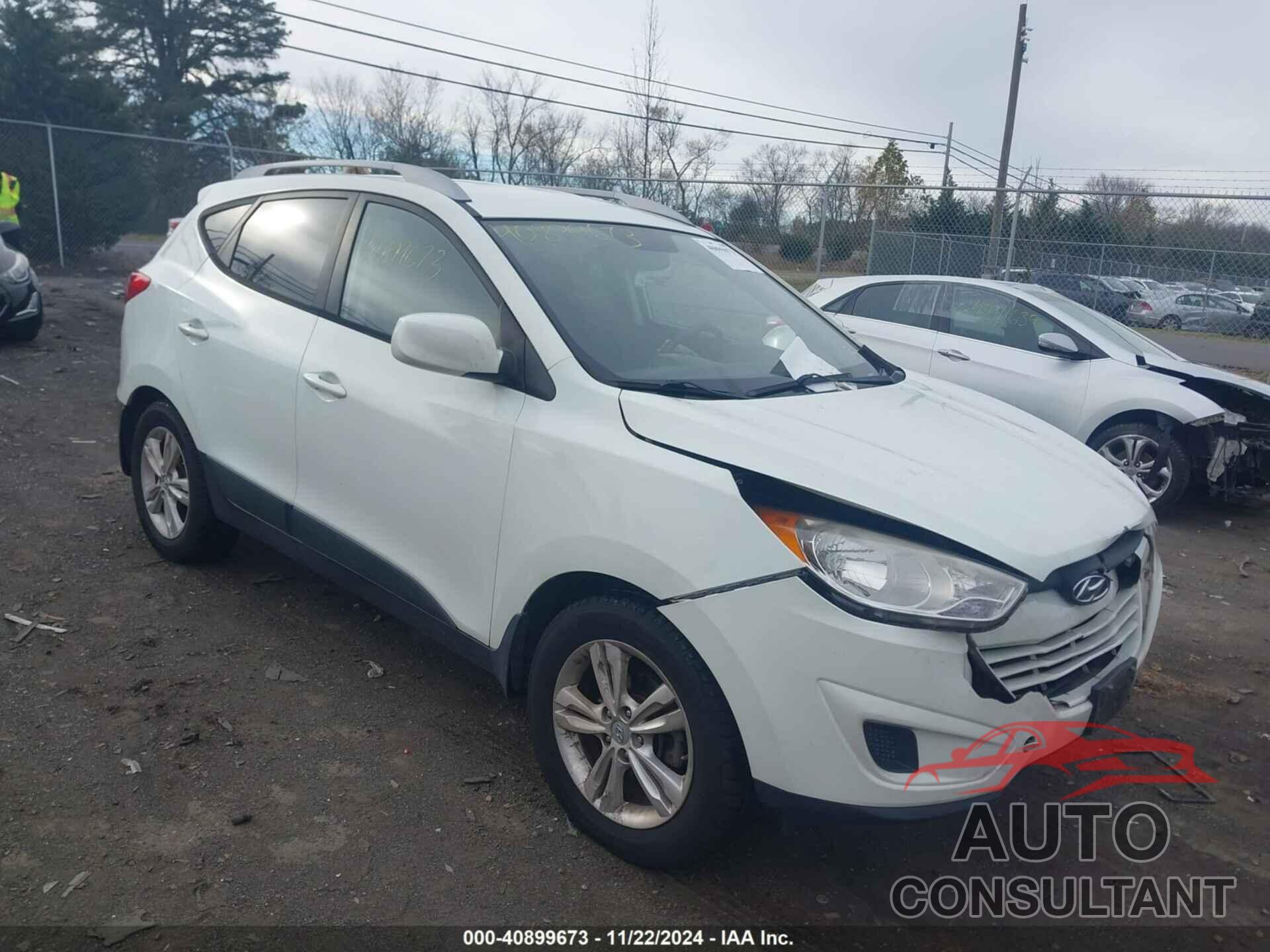 HYUNDAI TUCSON 2011 - KM8JUCAC2BU238605