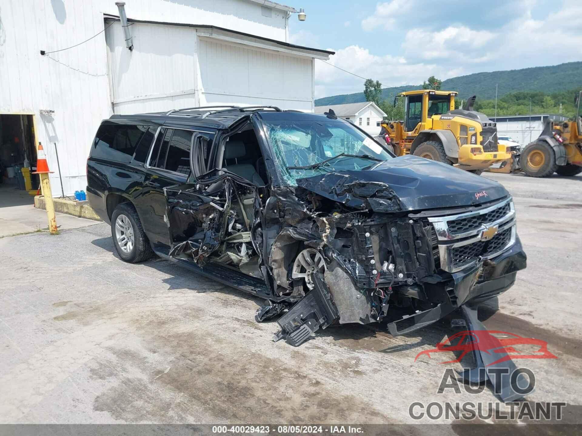 CHEVROLET SUBURBAN 2019 - 1GNSKHKC7KR176980