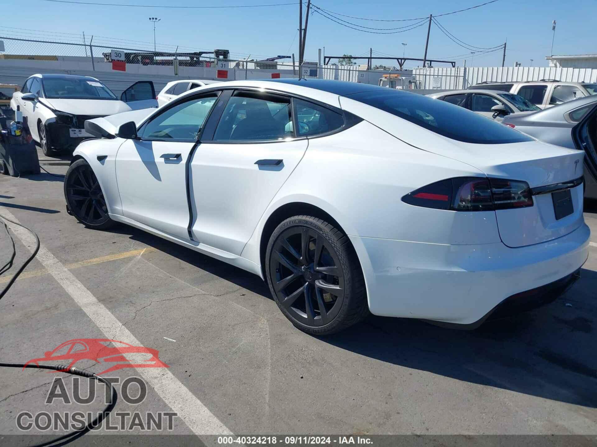 TESLA MODEL S 2022 - 5YJSA1E53NF492371