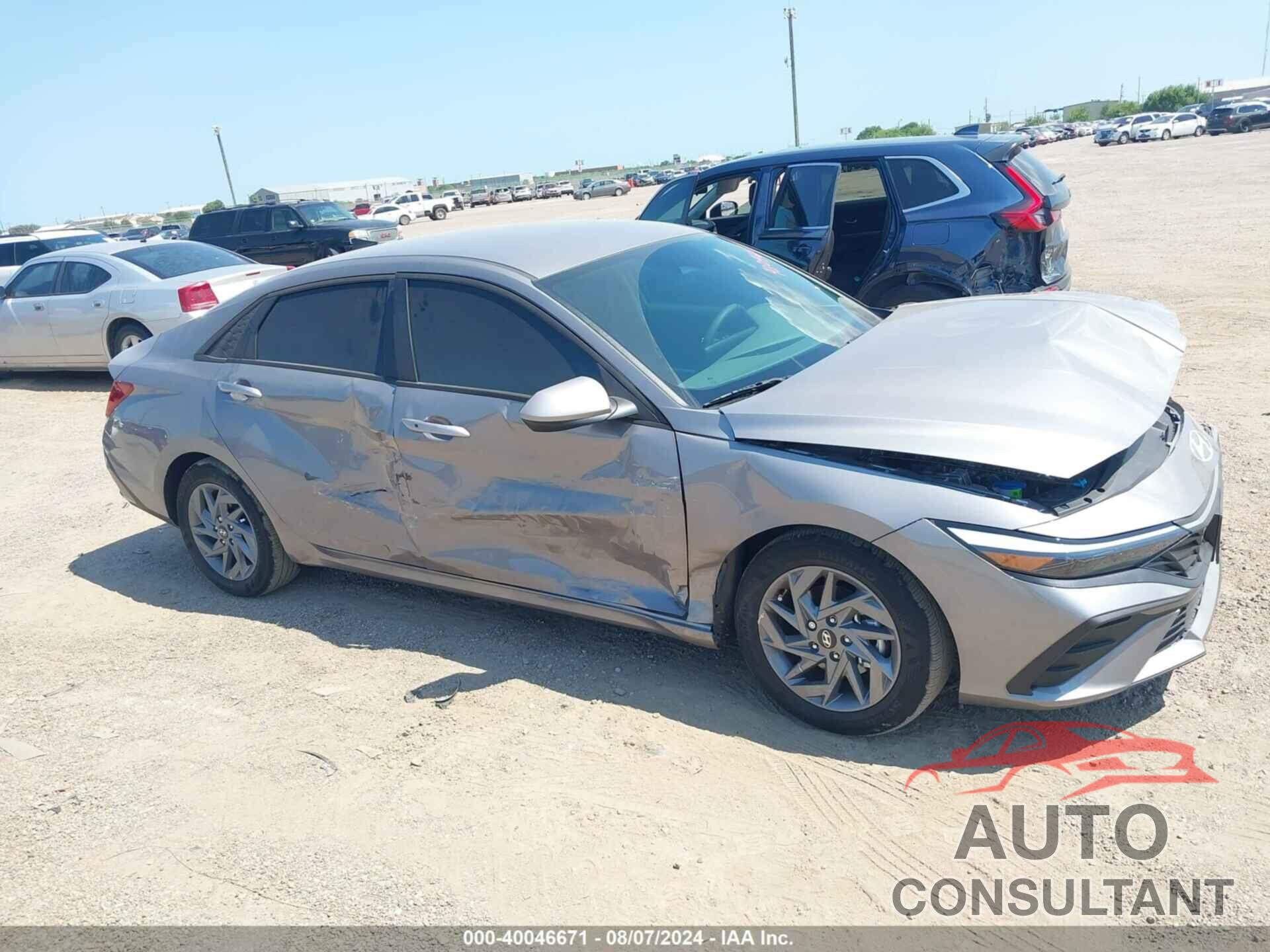 HYUNDAI ELANTRA 2024 - KMHLM4DG6RU816390