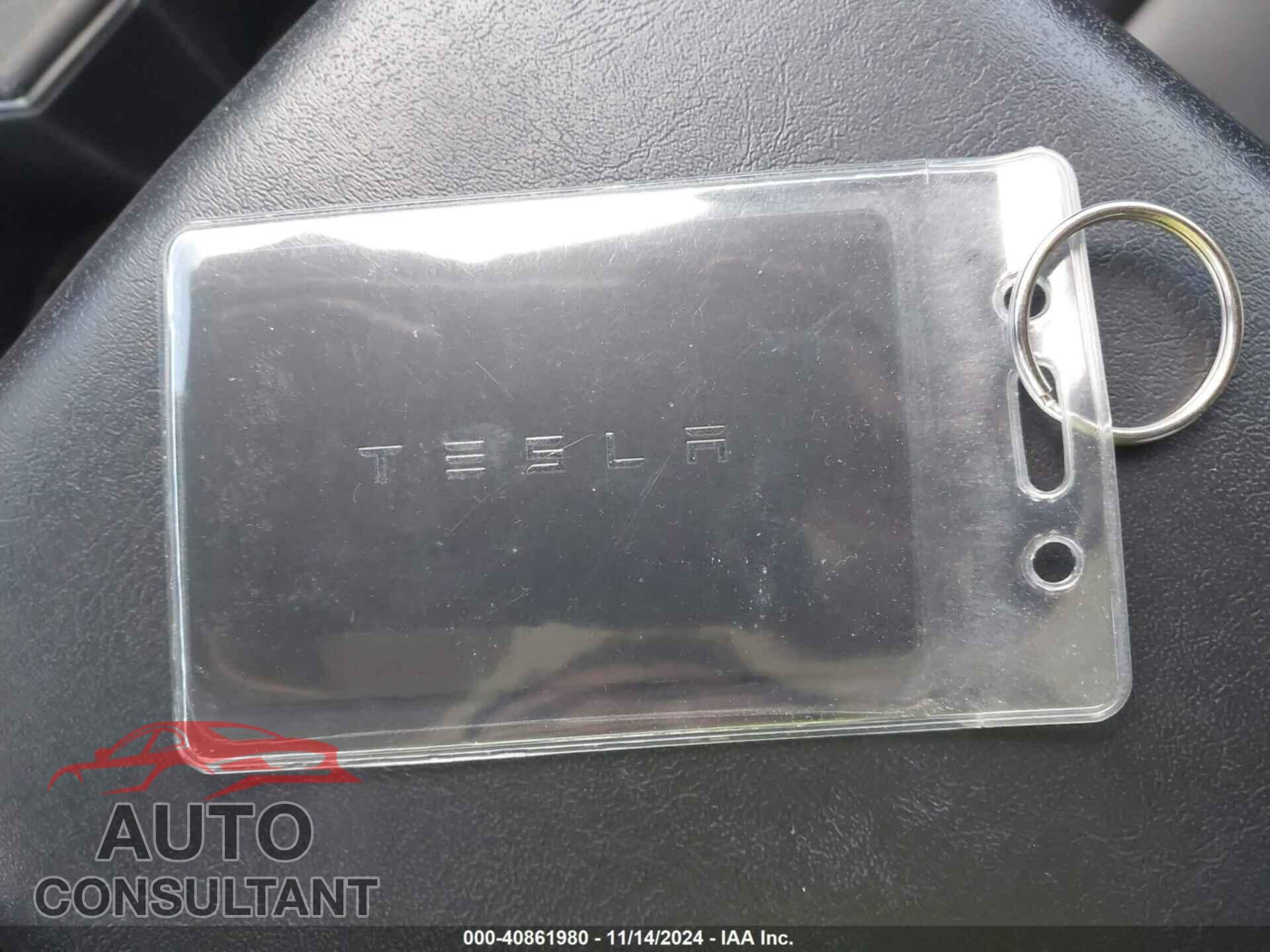 TESLA MODEL 3 2020 - 5YJ3E1EA2LF807941