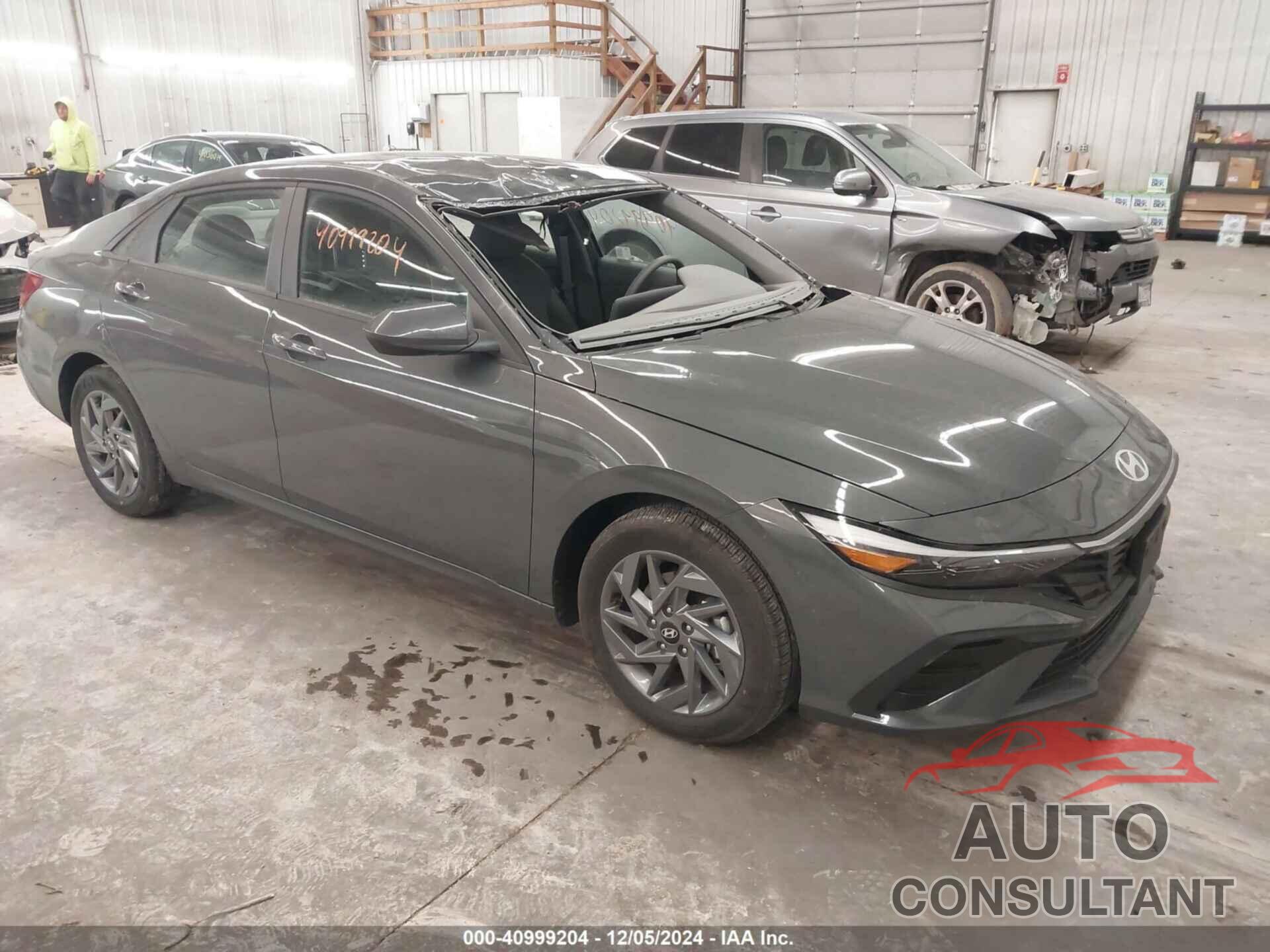 HYUNDAI ELANTRA 2024 - KMHLM4DG8RU812342