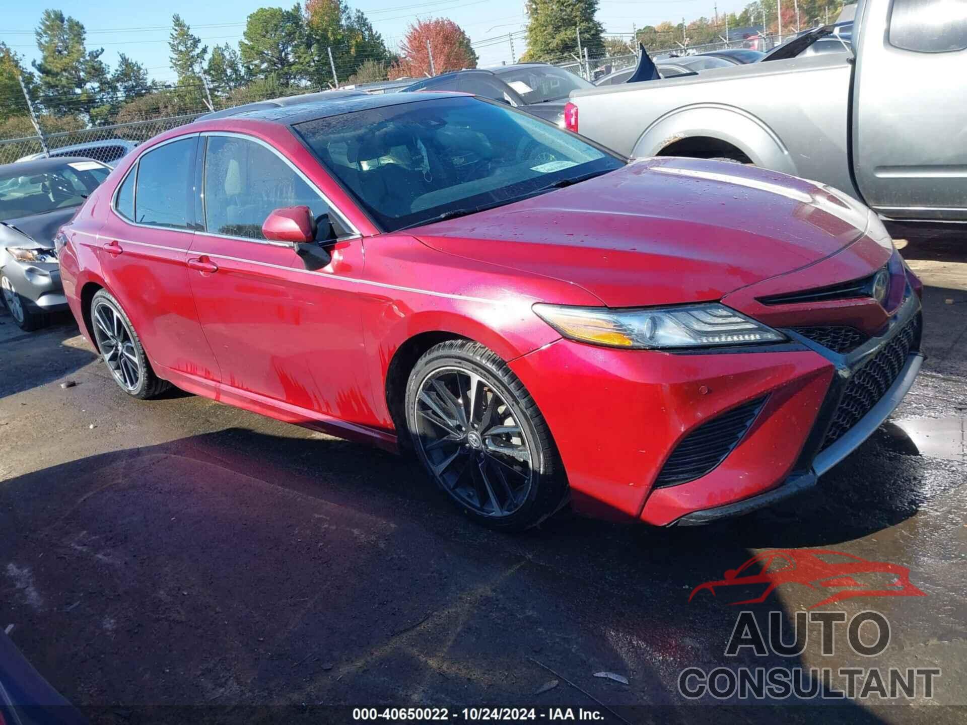 TOYOTA CAMRY 2018 - 4T1B61HK0JU584165