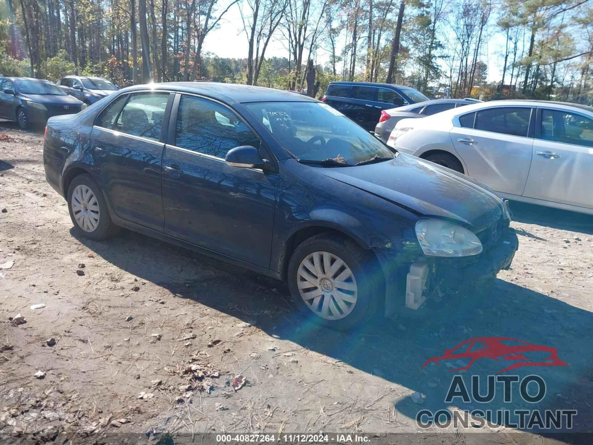 VOLKSWAGEN JETTA 2010 - 3VWJX7AJ3AM075996