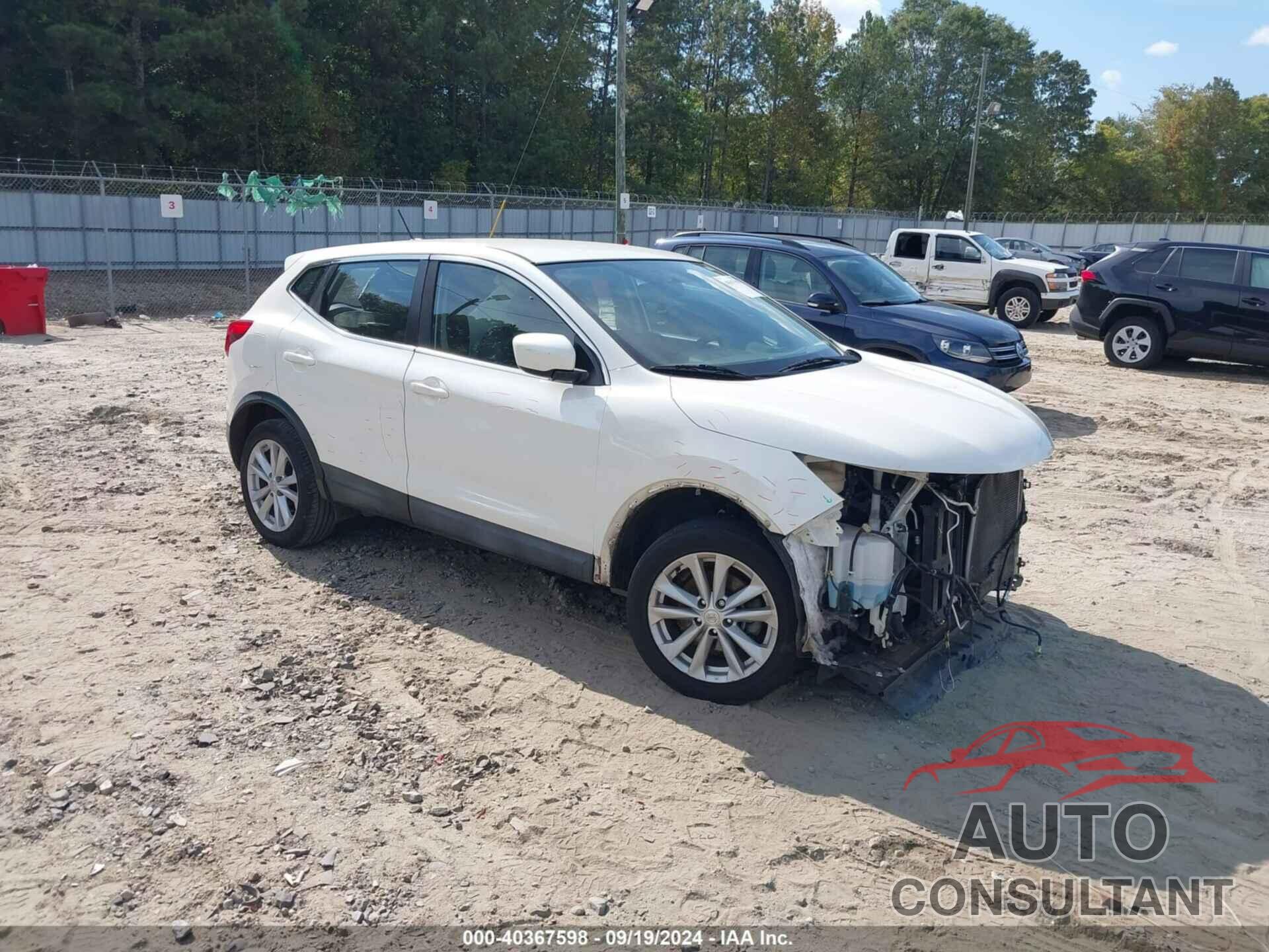 NISSAN ROGUE SPORT 2017 - JN1BJ1CP4HW010739