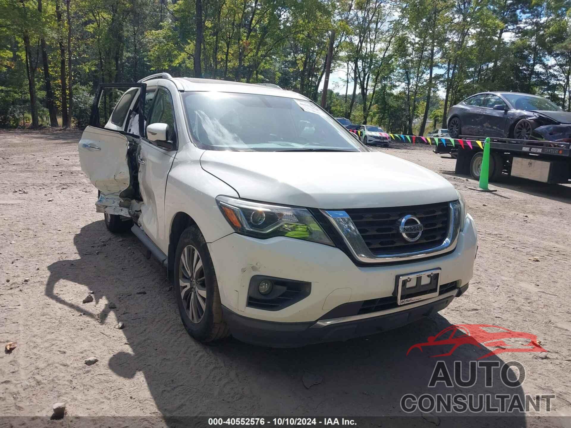 NISSAN PATHFINDER 2017 - 5N1DR2MN9HC667101