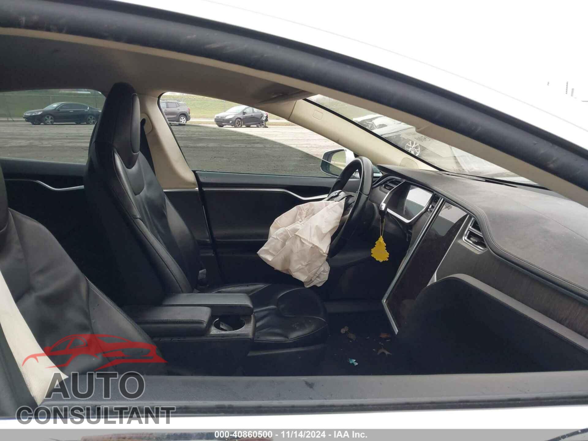 TESLA MODEL S 2013 - 5YJSA1CG3DFP09551