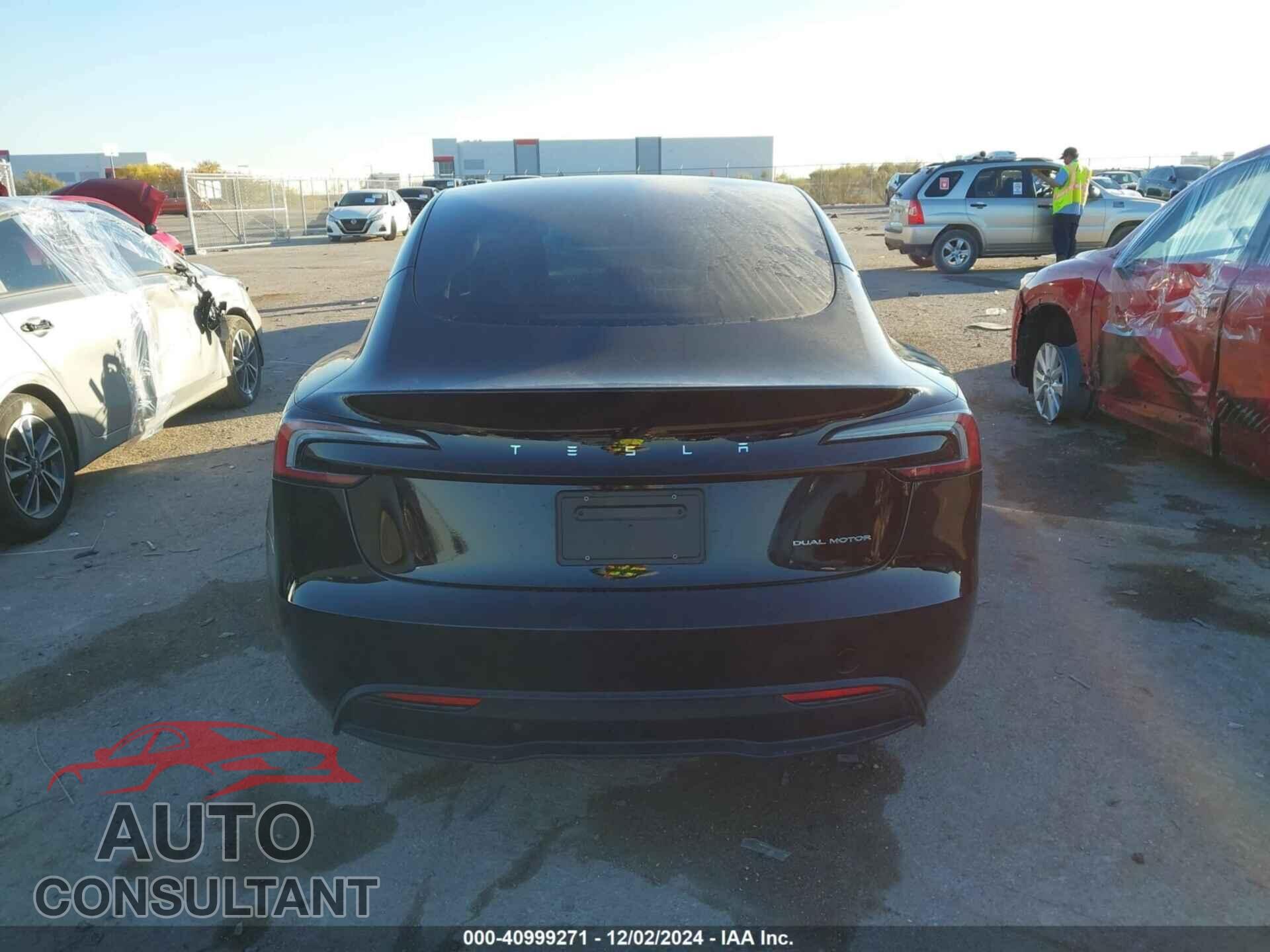 TESLA MODEL 3 2024 - 5YJ3E1EB3RF800644