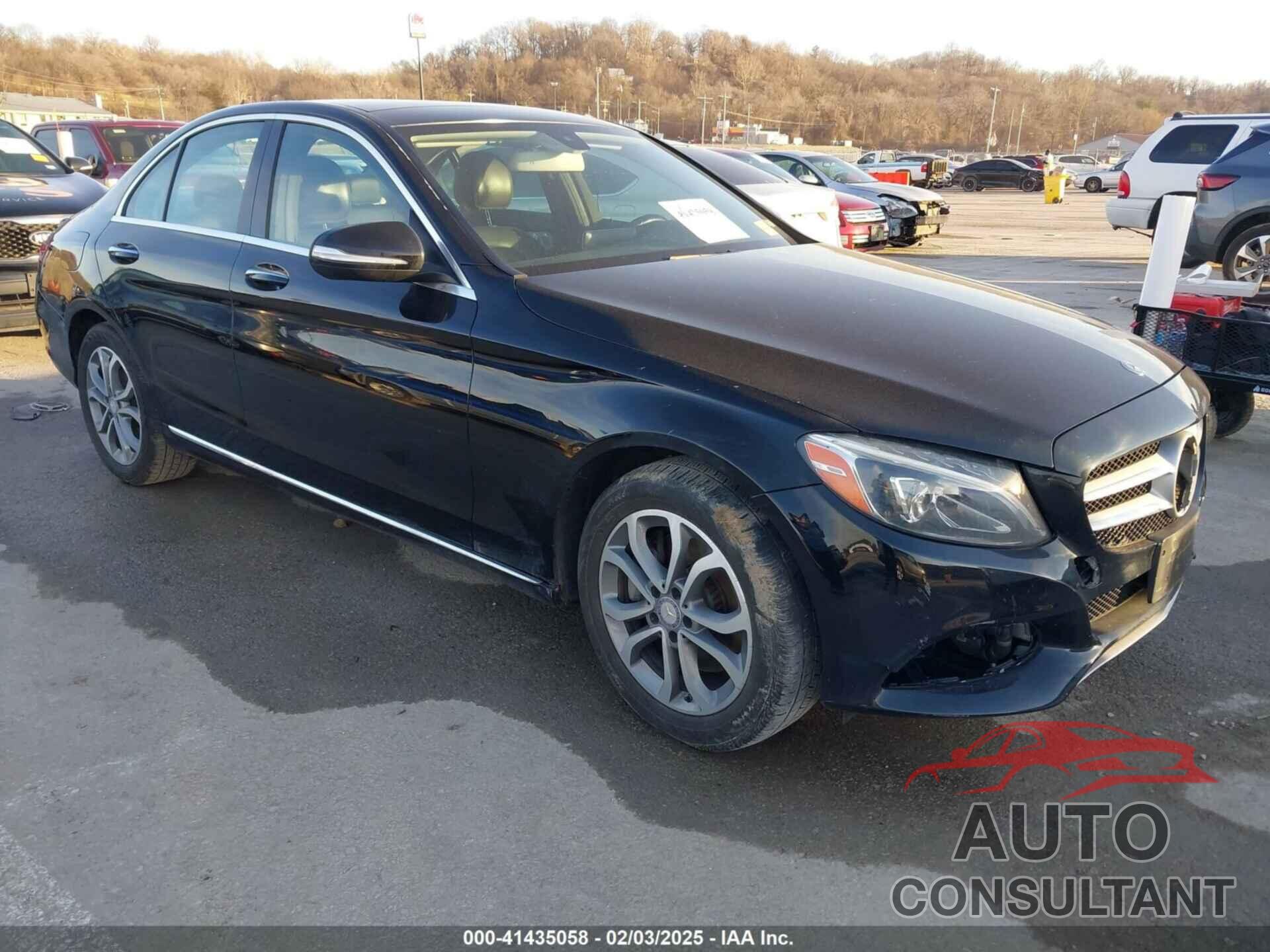 MERCEDES-BENZ C 300 2015 - 55SWF4KBXFU024409