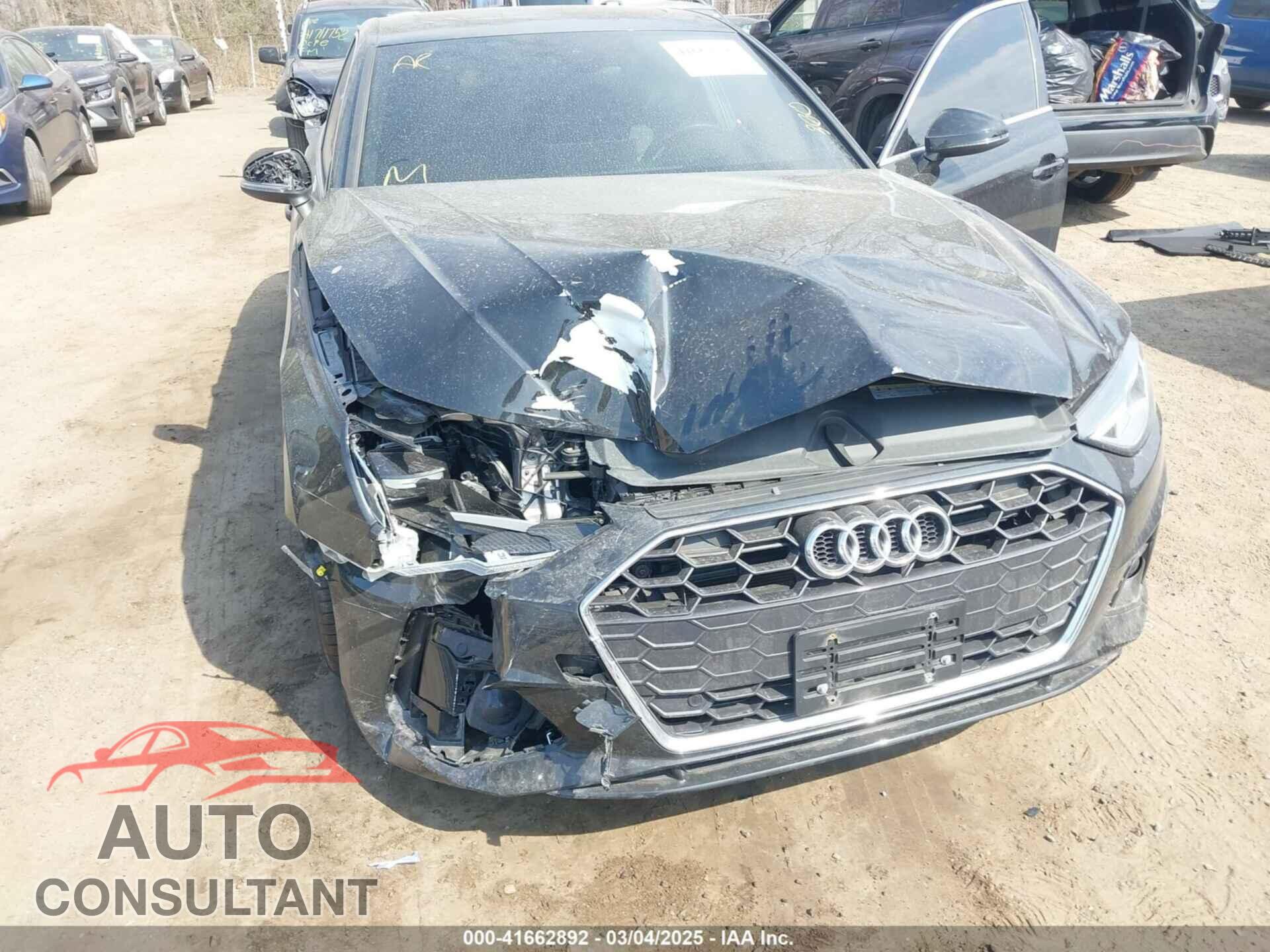 AUDI A4 2022 - WAUDAAF47NN010899