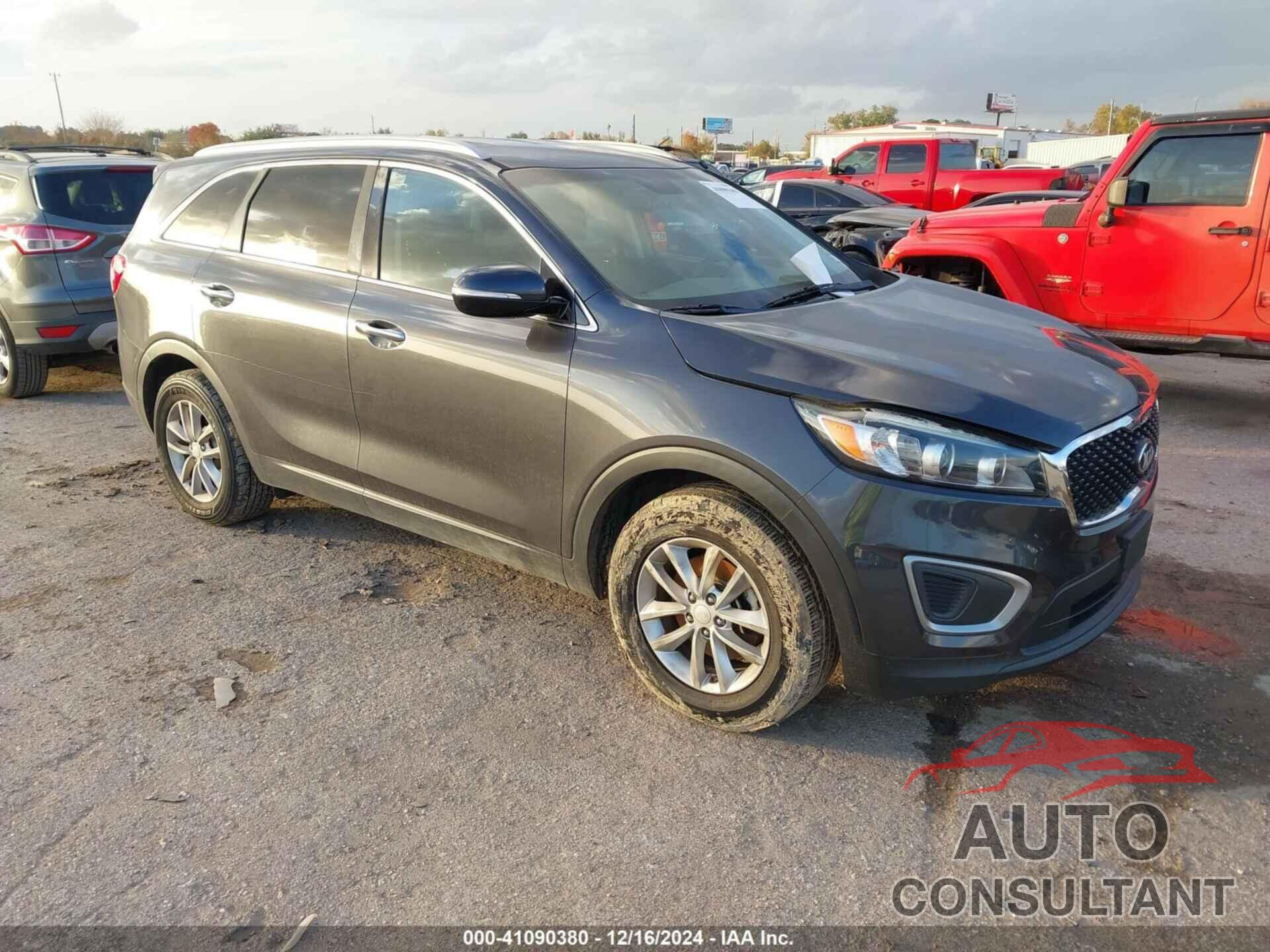 KIA SORENTO 2017 - 5XYPG4A32HG220451