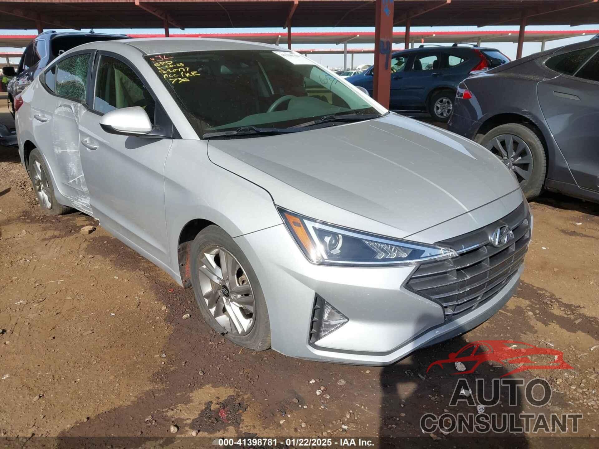 HYUNDAI ELANTRA 2019 - 5NPD84LFXKH450343