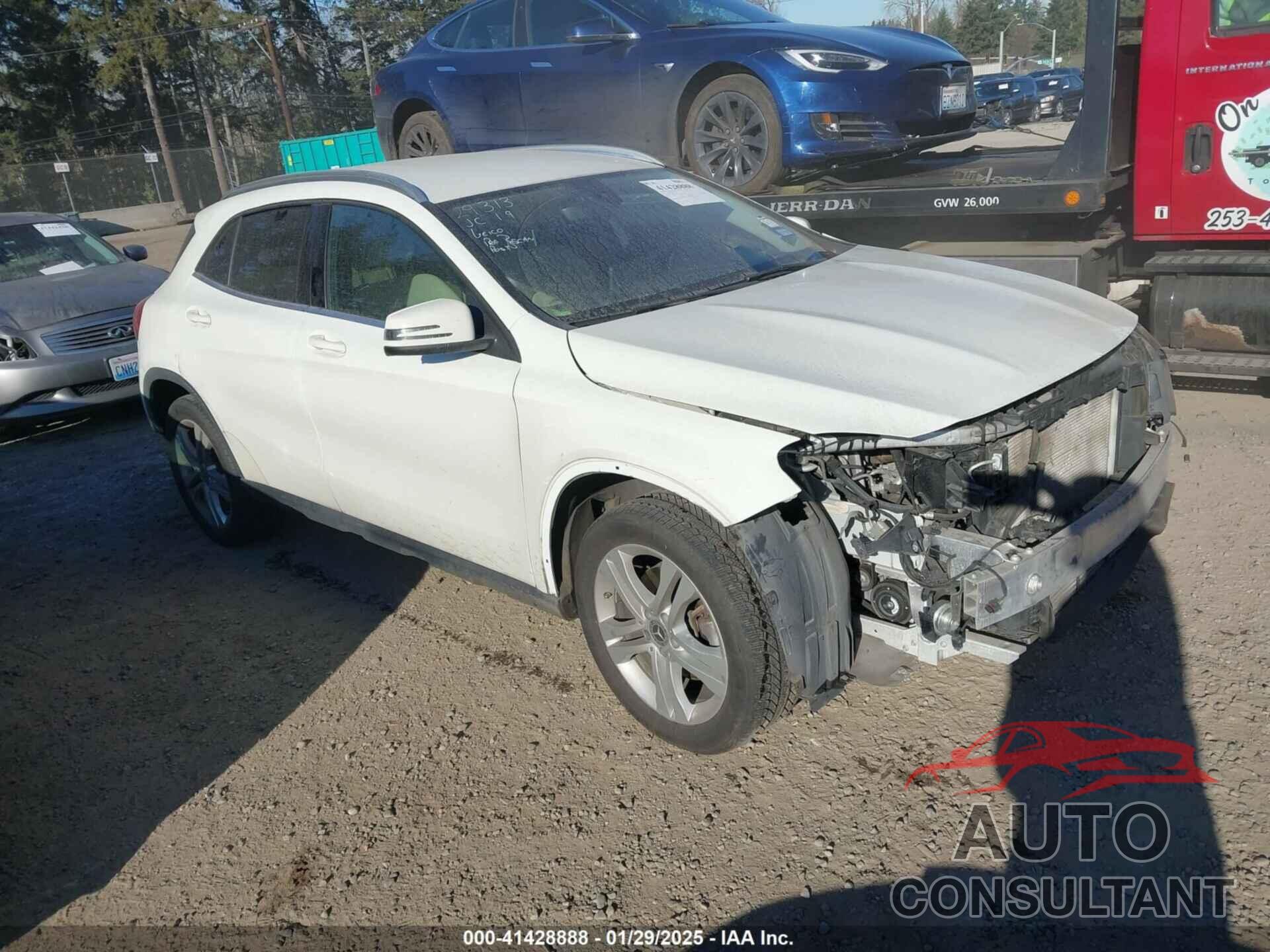 MERCEDES-BENZ GLA 250 2018 - WDCTG4EB2JJ452743