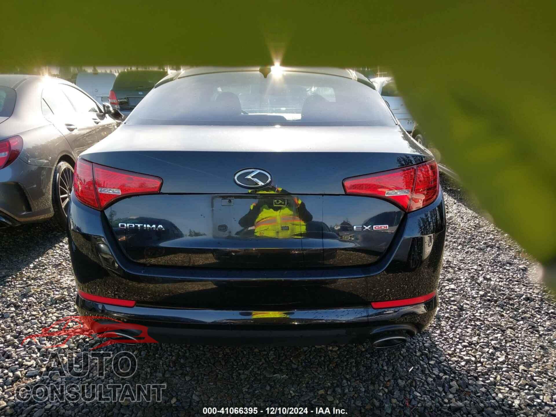 KIA OPTIMA 2011 - KNAGN4A71B5119083